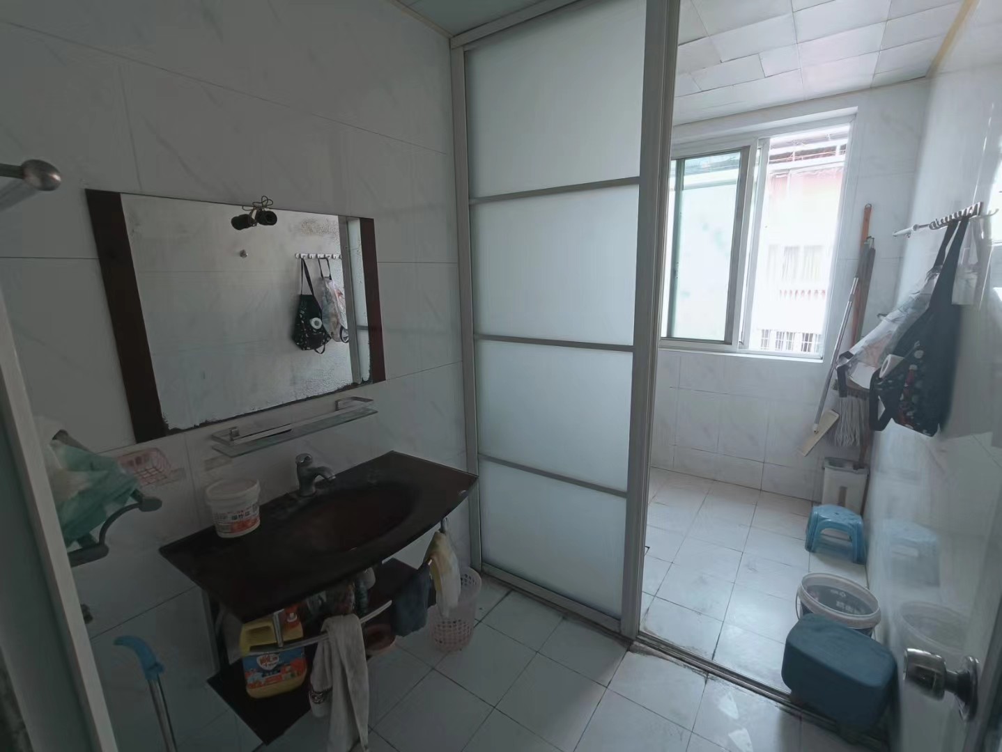 楠湖山庄  3室2厅1卫    80.0万 楠湖山庄  3室2厅1卫    80.0万室内图