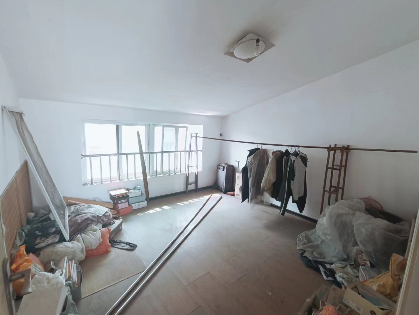 楠湖山庄  3室2厅1卫    80.0万 楠湖山庄  3室2厅1卫    80.0万室内图