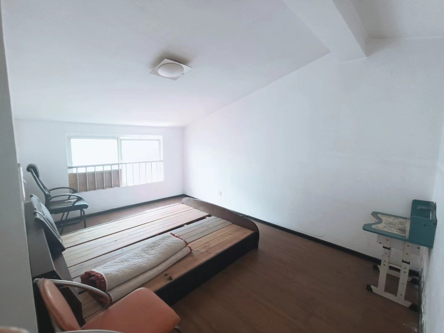 楠湖山庄  3室2厅1卫    80.0万 楠湖山庄  3室2厅1卫    80.0万室内图