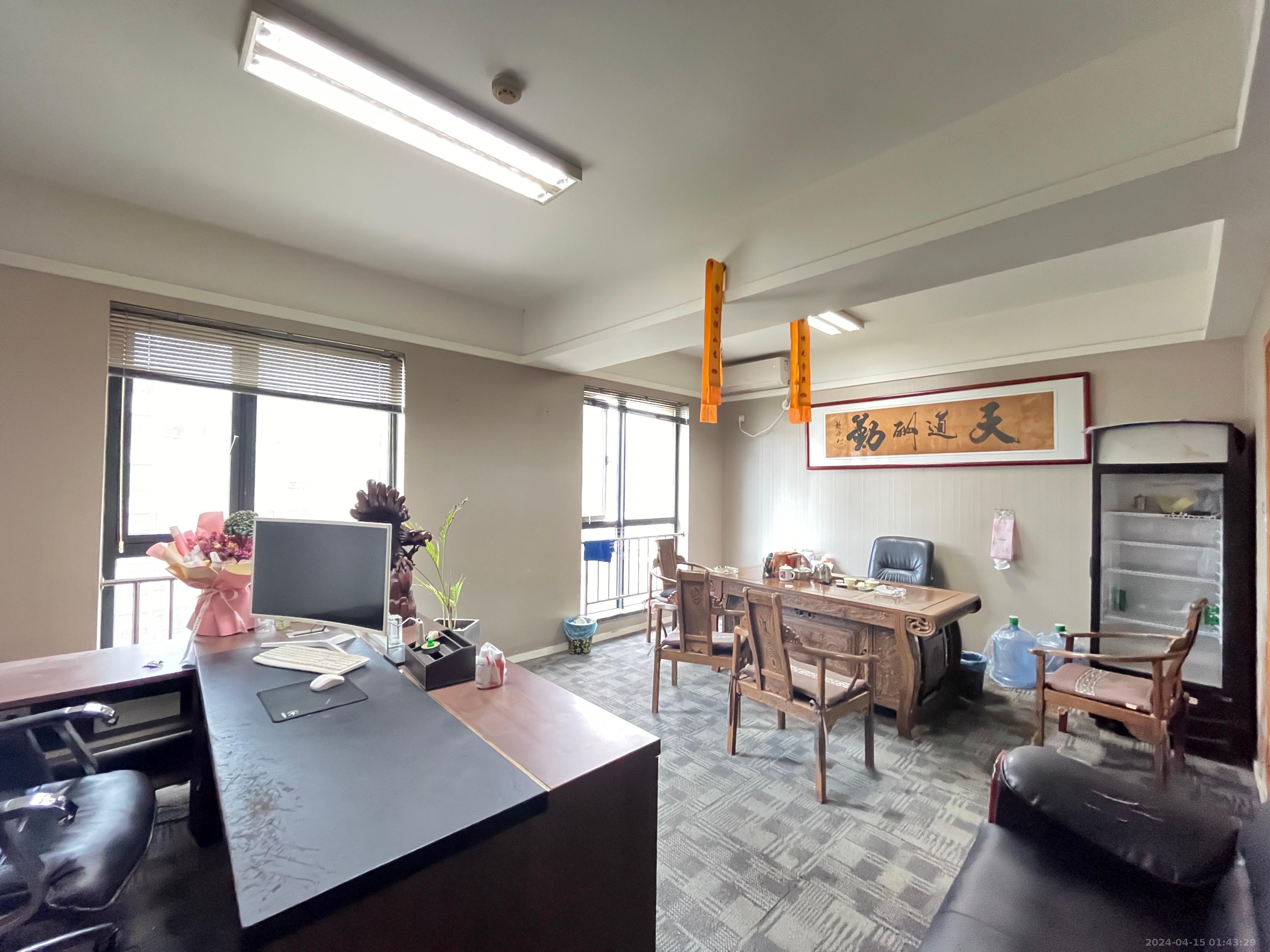 德思勤城市广场（宝格丽公寓）  3室1厅1卫   4000.00元/月室内图