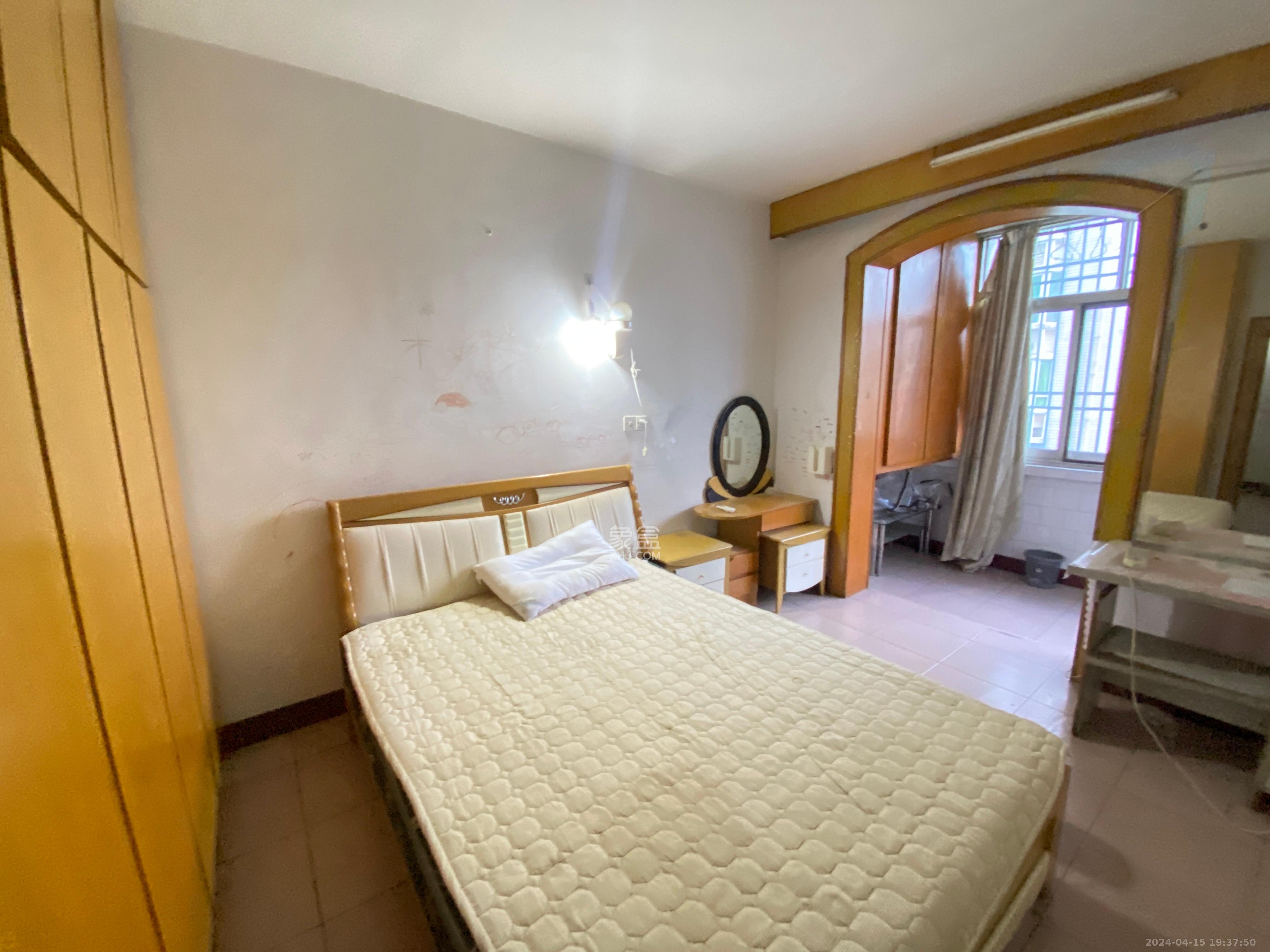 白沙晶城 1室1厅1卫 2000.0元/月 白沙晶城 1室1厅1卫 2000.0元/月室内图