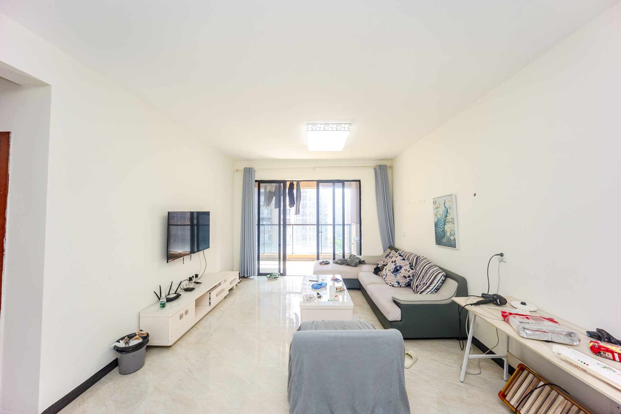 荣悦台 3室2厅2卫 153.0万 荣悦台 3室2厅2卫 153.0万客厅