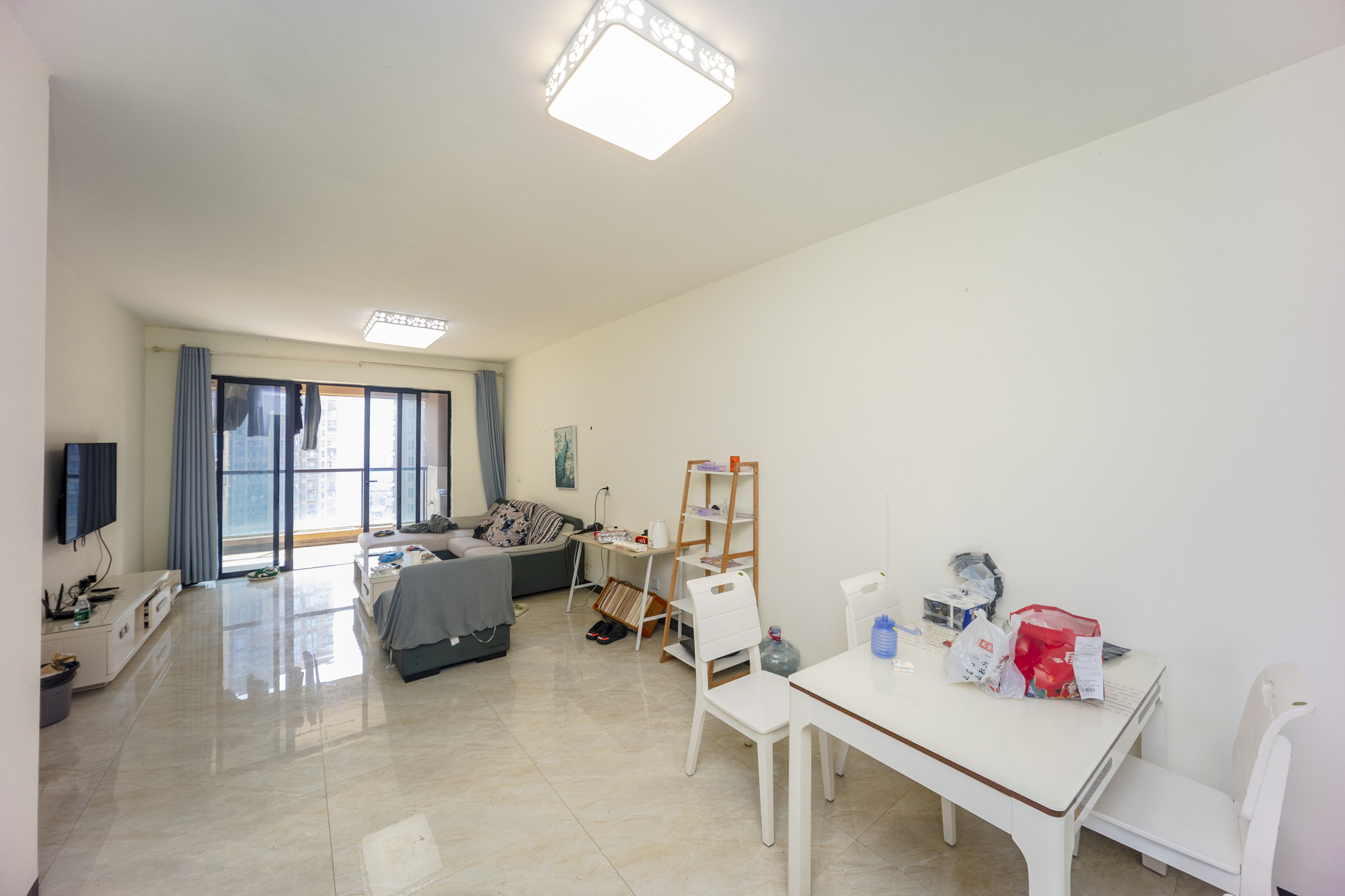 荣悦台 3室2厅2卫 153.0万 荣悦台 3室2厅2卫 153.0万客厅