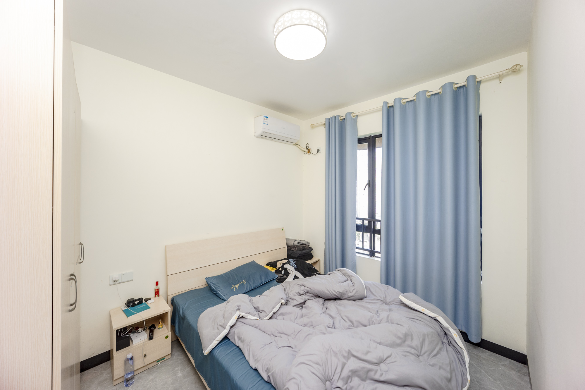 荣悦台 3室2厅2卫 153.0万 荣悦台 3室2厅2卫 153.0万卧室