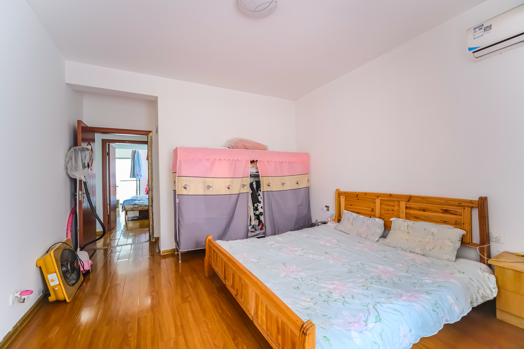 山水湾 3室2厅1卫 78.8万 山水湾 3室2厅1卫 78.8万卧室