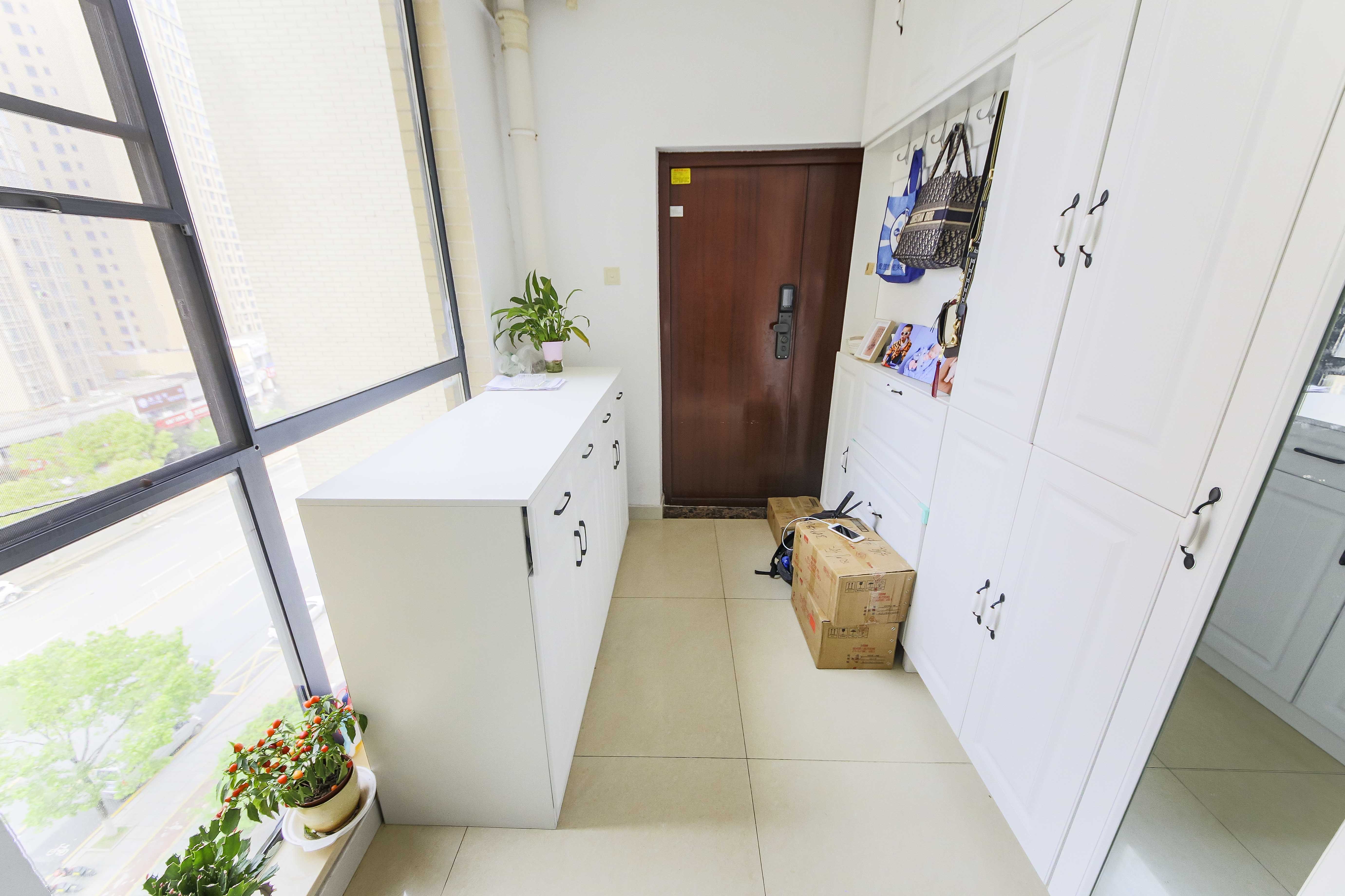 鑫远熙山  4室2厅1卫   155.00万其他