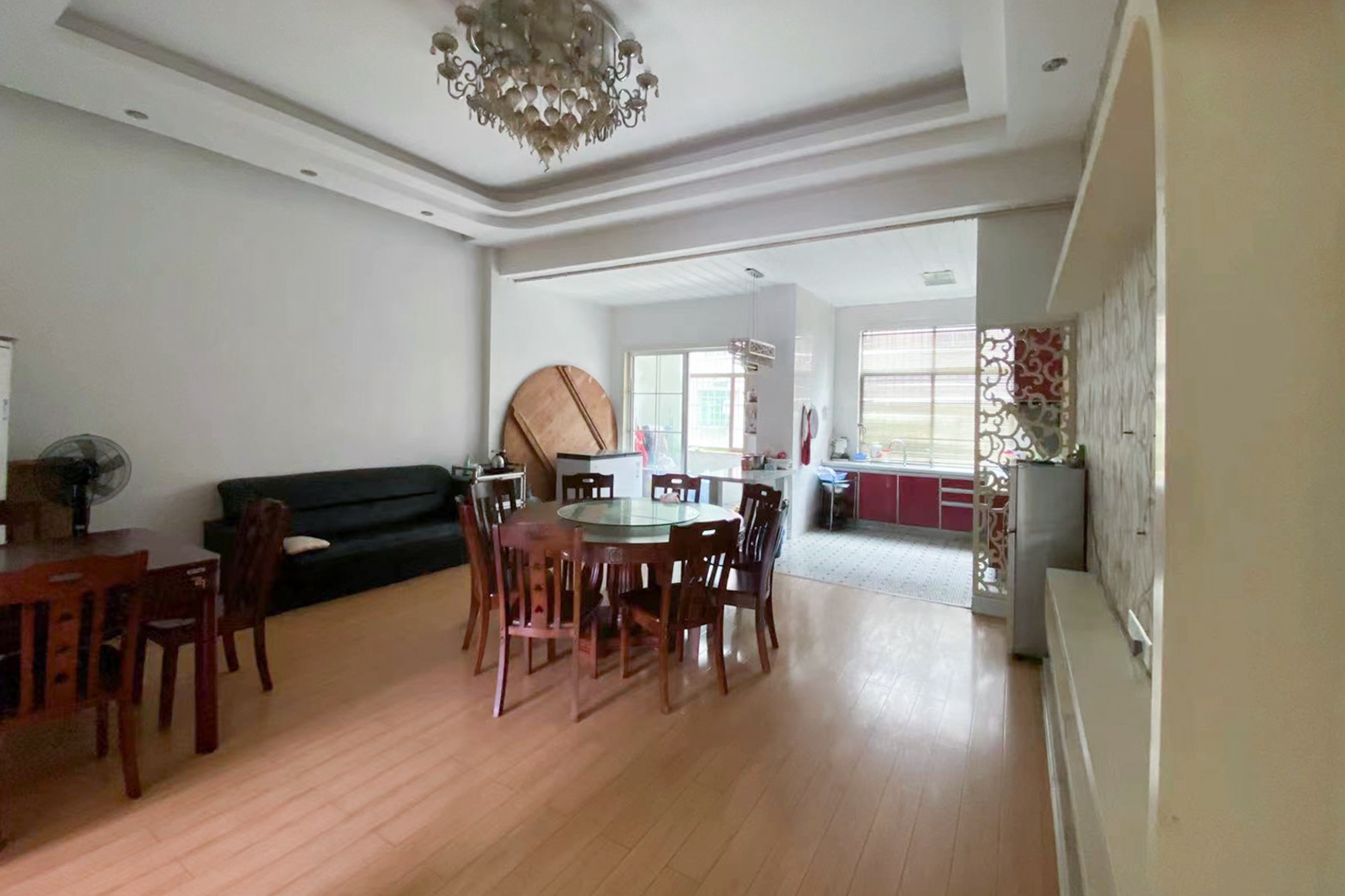 松雅安置小区  7室3厅6卫    416.0万 松雅安置小区  7室3厅6卫    416.0万室内图1