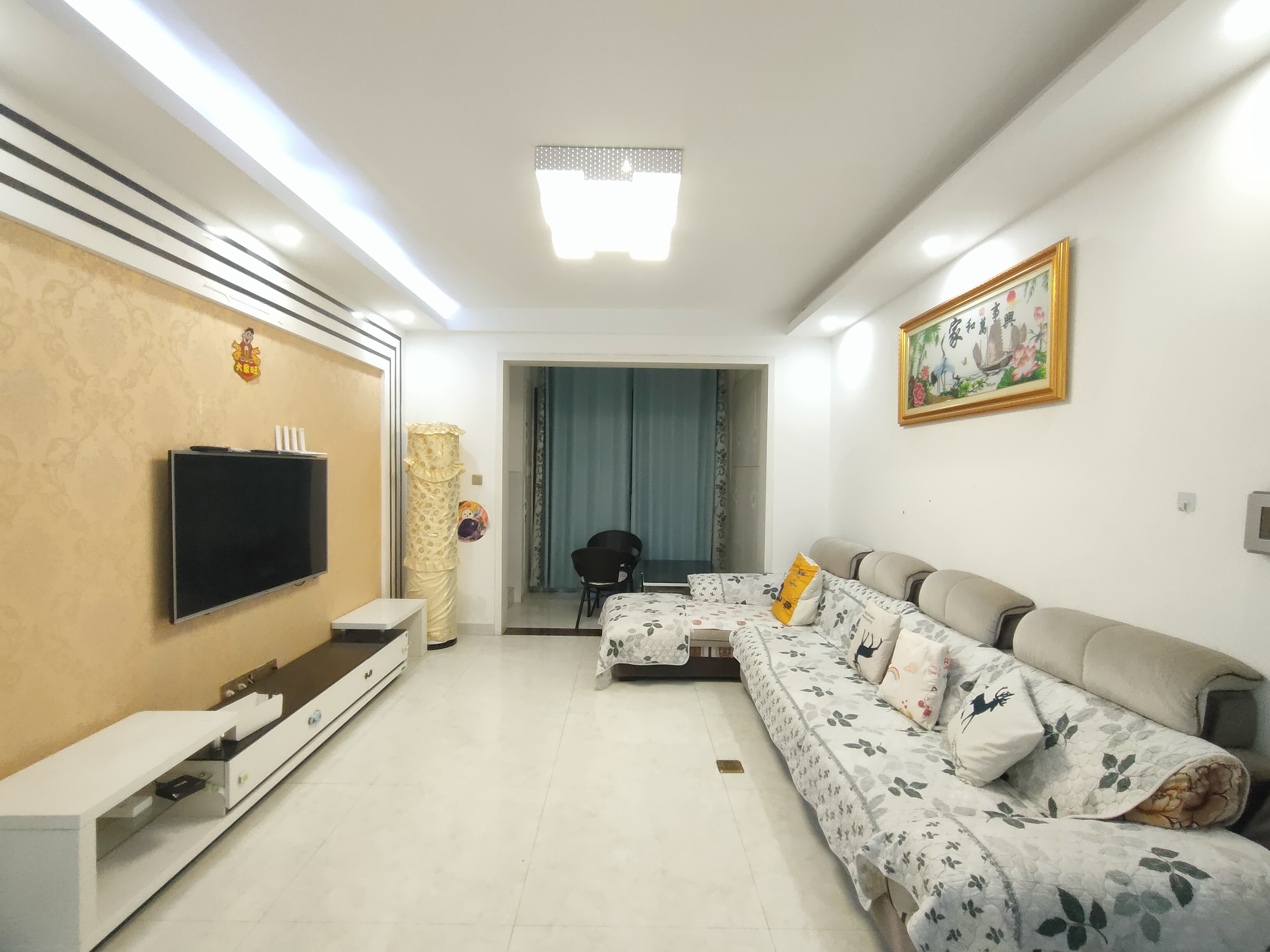 湘银星城  3室2厅2卫    63.8万 湘银星城  3室2厅2卫    63.8万室内图