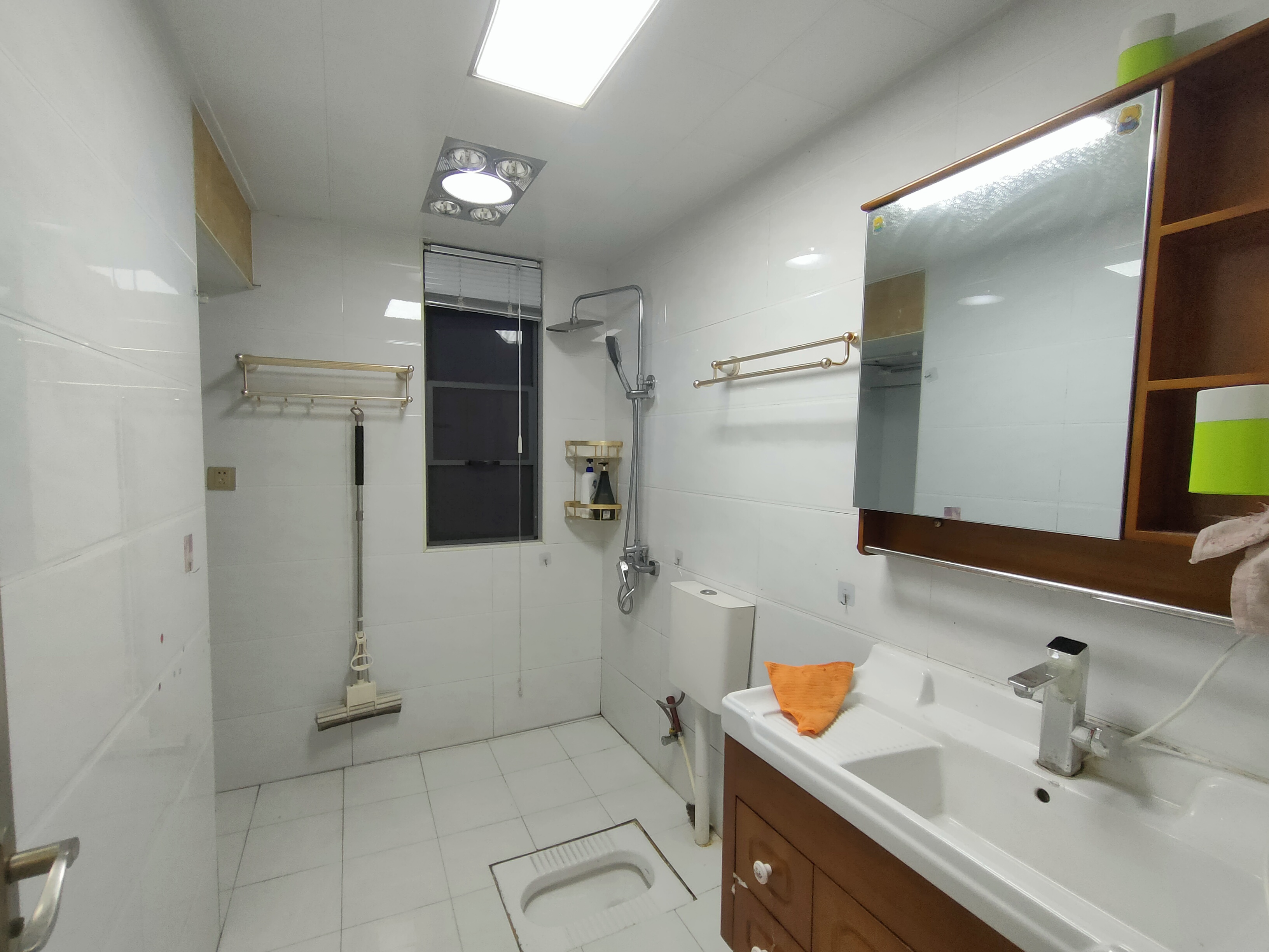 湘银星城  3室2厅2卫    63.8万 湘银星城  3室2厅2卫    63.8万室内图