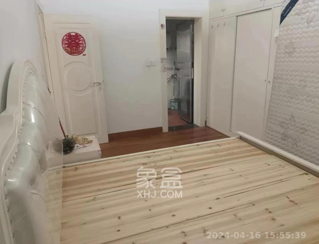 泰时花园  3室2厅2卫   2500.00元/月室内图