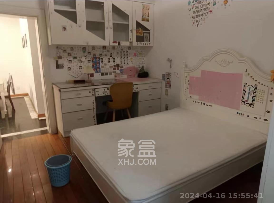 泰时花园  3室2厅2卫   2500.00元/月室内图