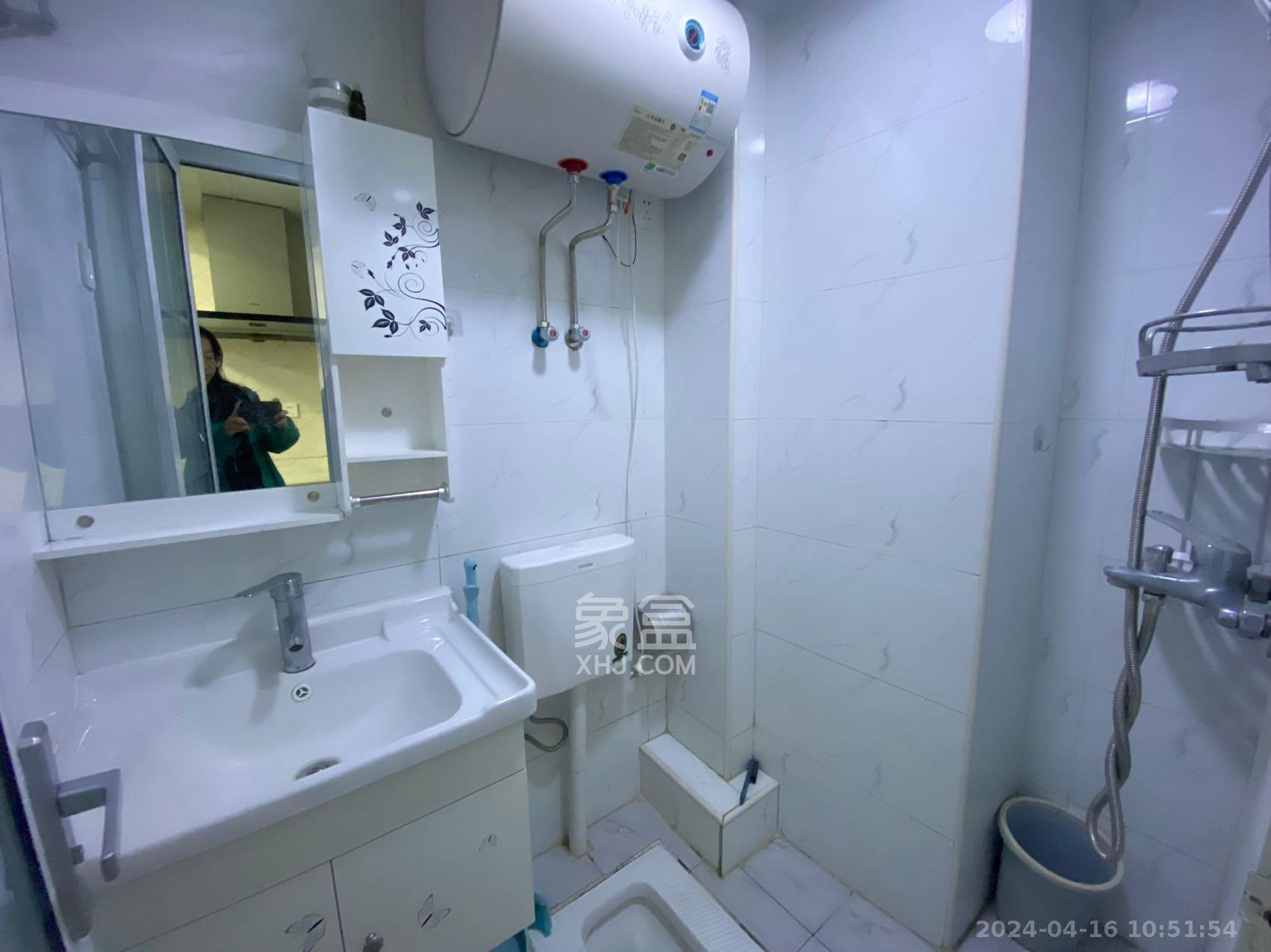 中建芙蓉嘉苑  1室1厅1卫    1500.0元/月室内图
