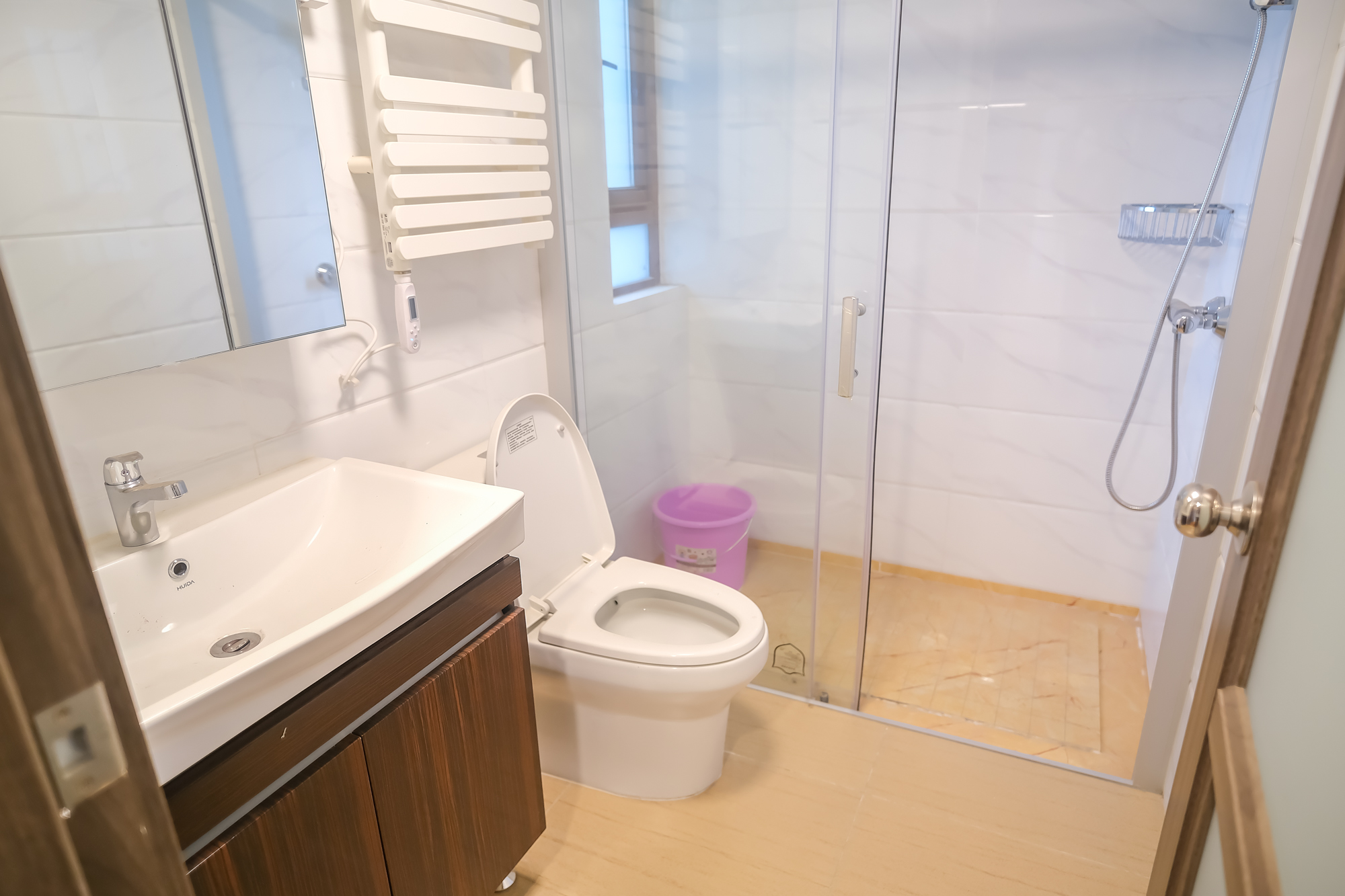 碧桂园翘楚棠  4室2厅2卫    130.0万 碧桂园翘楚棠  4室2厅2卫    130.0万卫生间