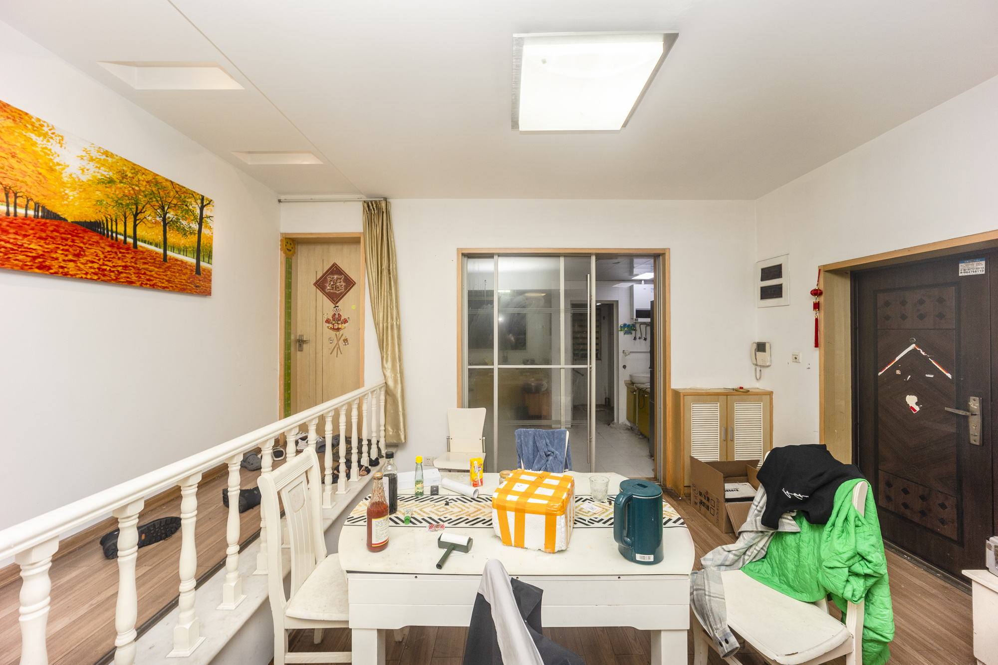 迴龙公寓(回龙公寓) 3室2厅1卫 181.0万 迴龙公寓(回龙公寓) 3室2厅1卫 181.0万客厅