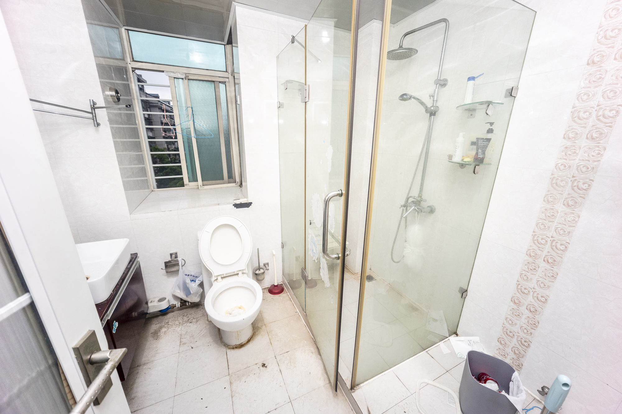 迴龙公寓(回龙公寓) 3室2厅1卫 181.0万 迴龙公寓(回龙公寓) 3室2厅1卫 181.0万卫生间