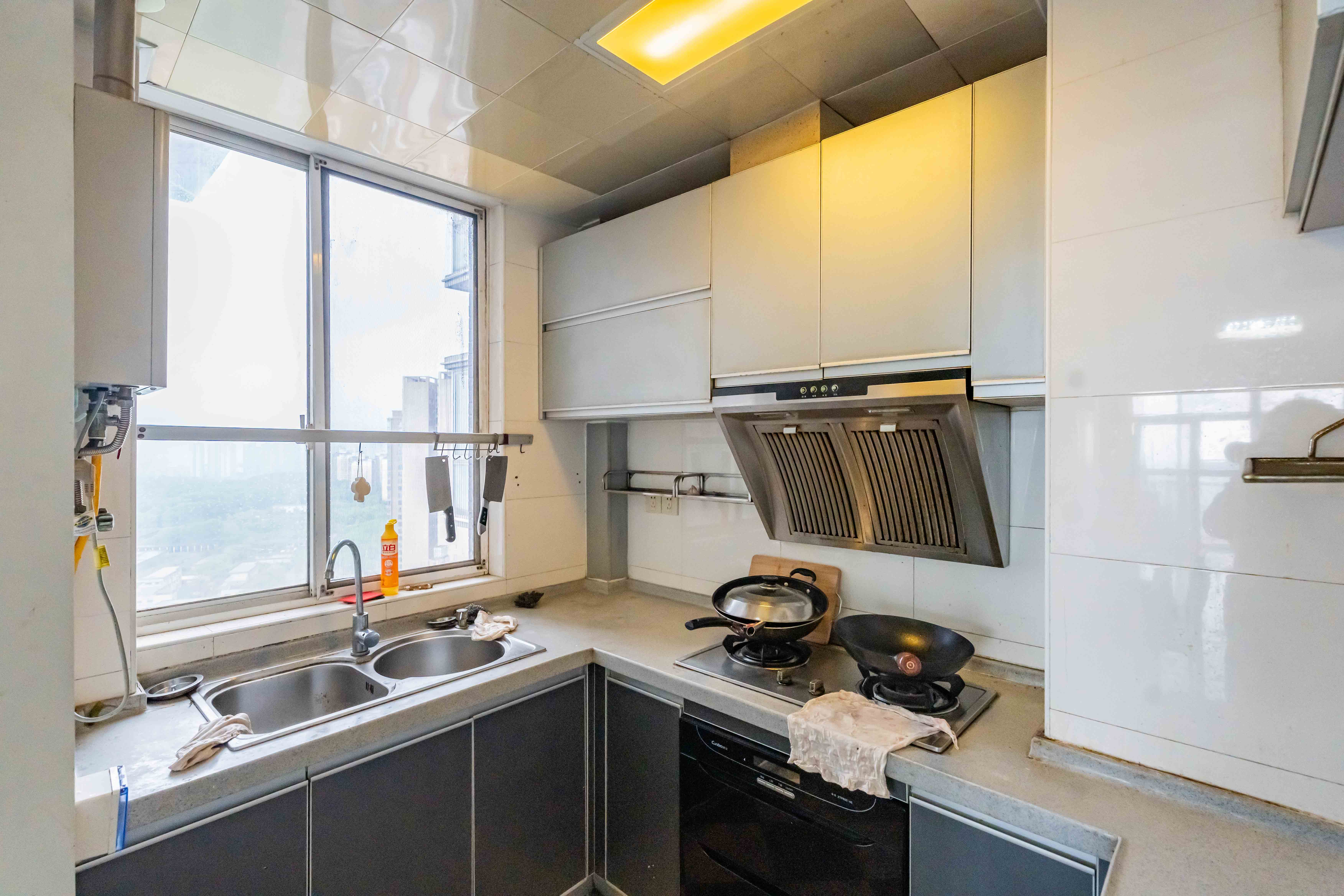 紫晶城 2室2厅1卫 51.5万 紫晶城 2室2厅1卫 51.5万厨房