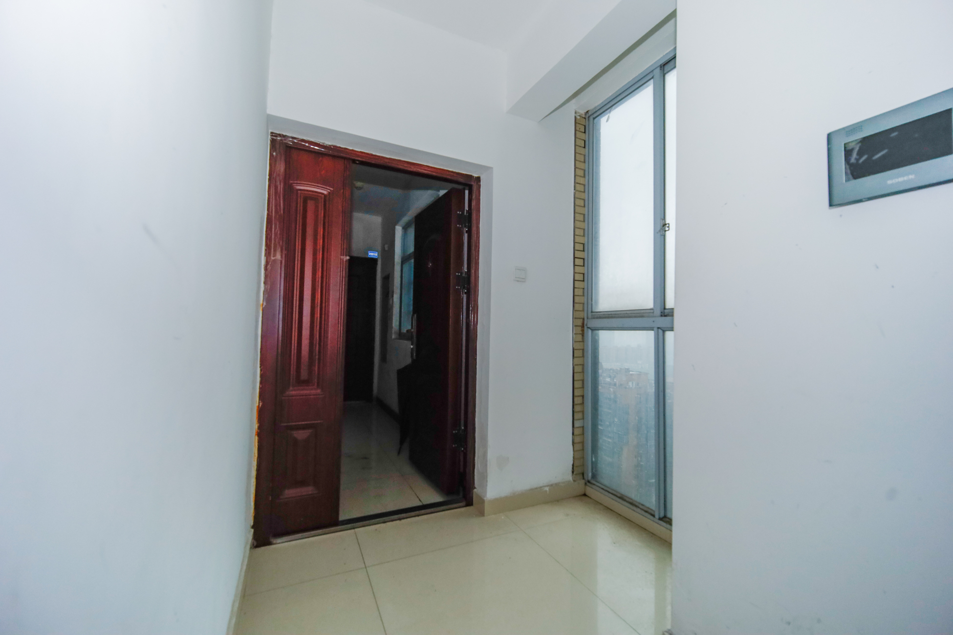 天天向上 3室2厅1卫 99.8万 天天向上 3室2厅1卫 99.8万其他