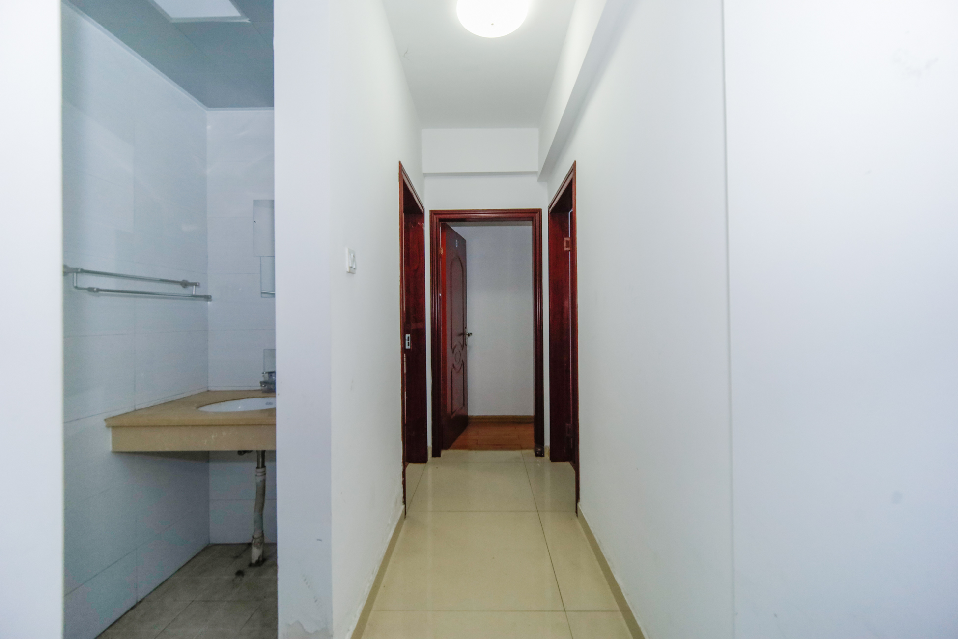 天天向上 3室2厅1卫 99.8万 天天向上 3室2厅1卫 99.8万其他