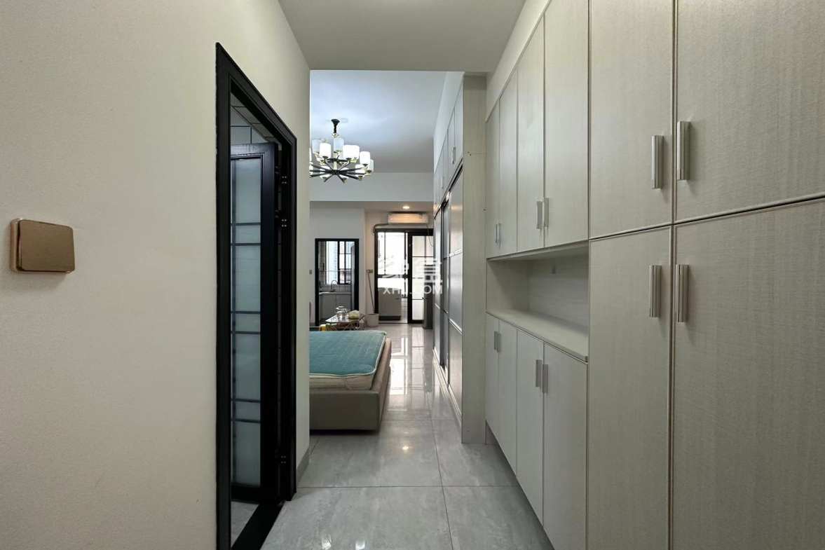 白金汉宫 1室1厅1卫 20.0万 白金汉宫 1室1厅1卫 20.0万室内图