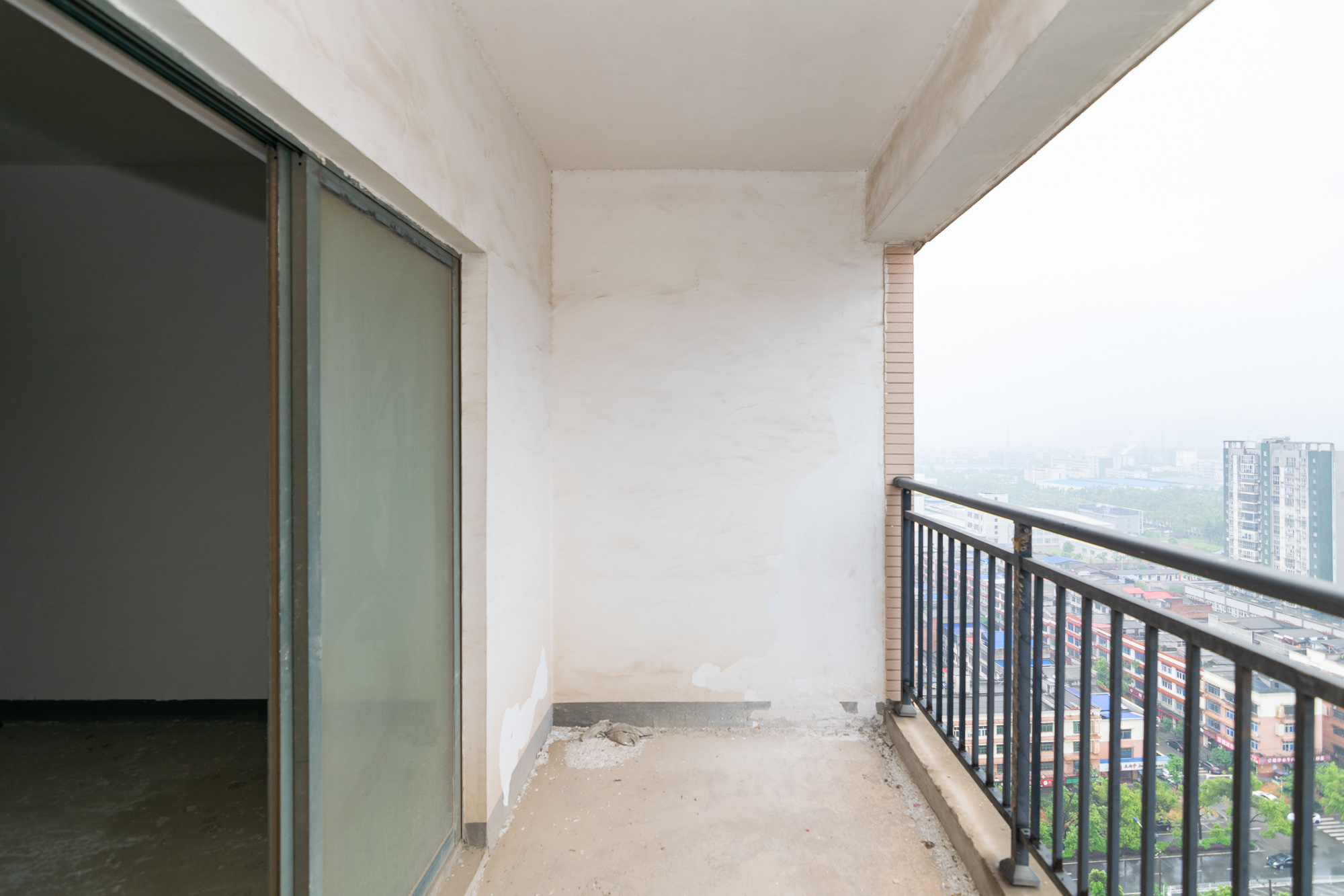 滨水名都 3室2厅2卫 45.0万 滨水名都 3室2厅2卫 45.0万阳台