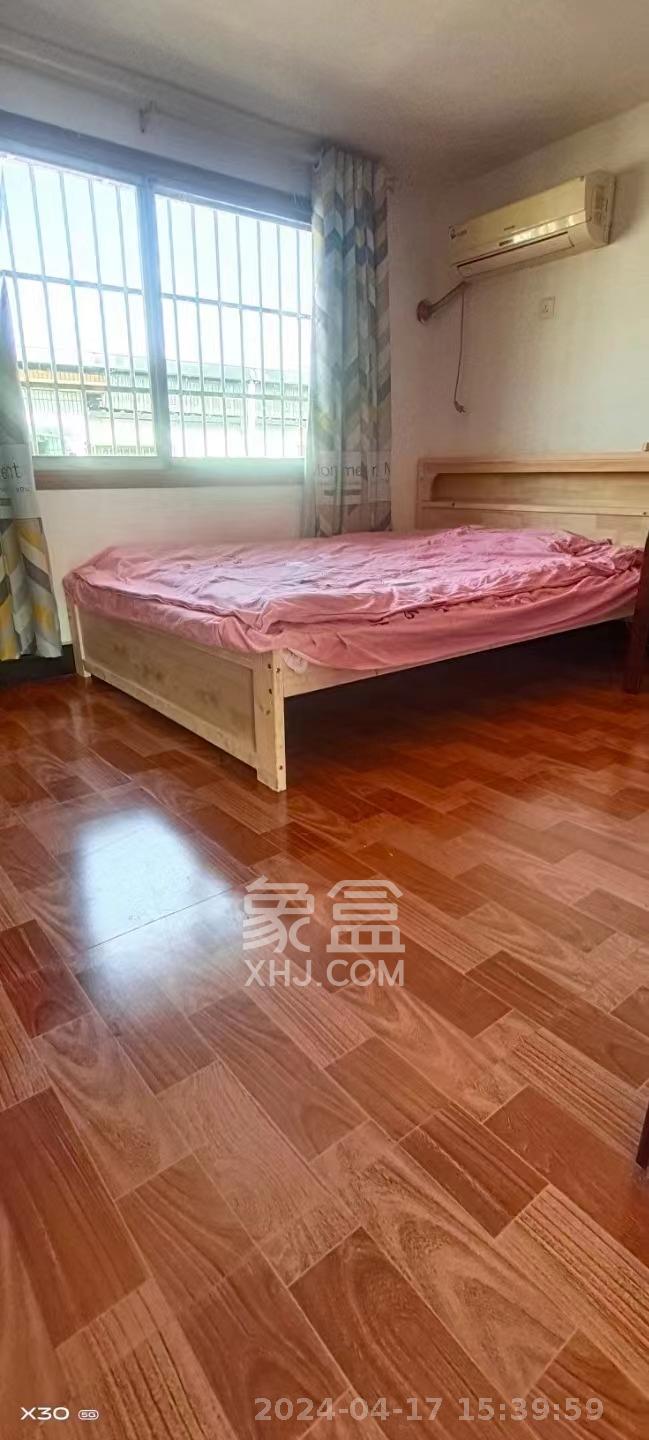 高桥火焰市场  3室2厅1卫   1800.00元/月室内图