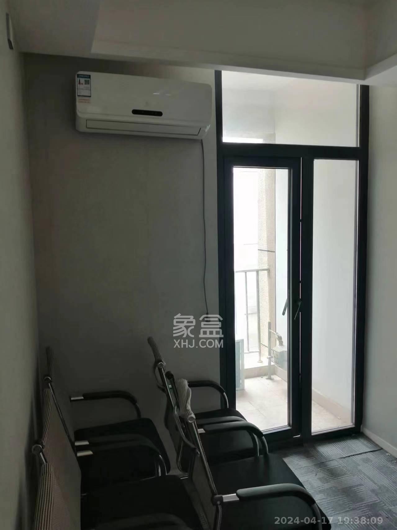 德思勤城市广场（宝格丽公寓）  3室2厅1卫   4500.00元/月室内图