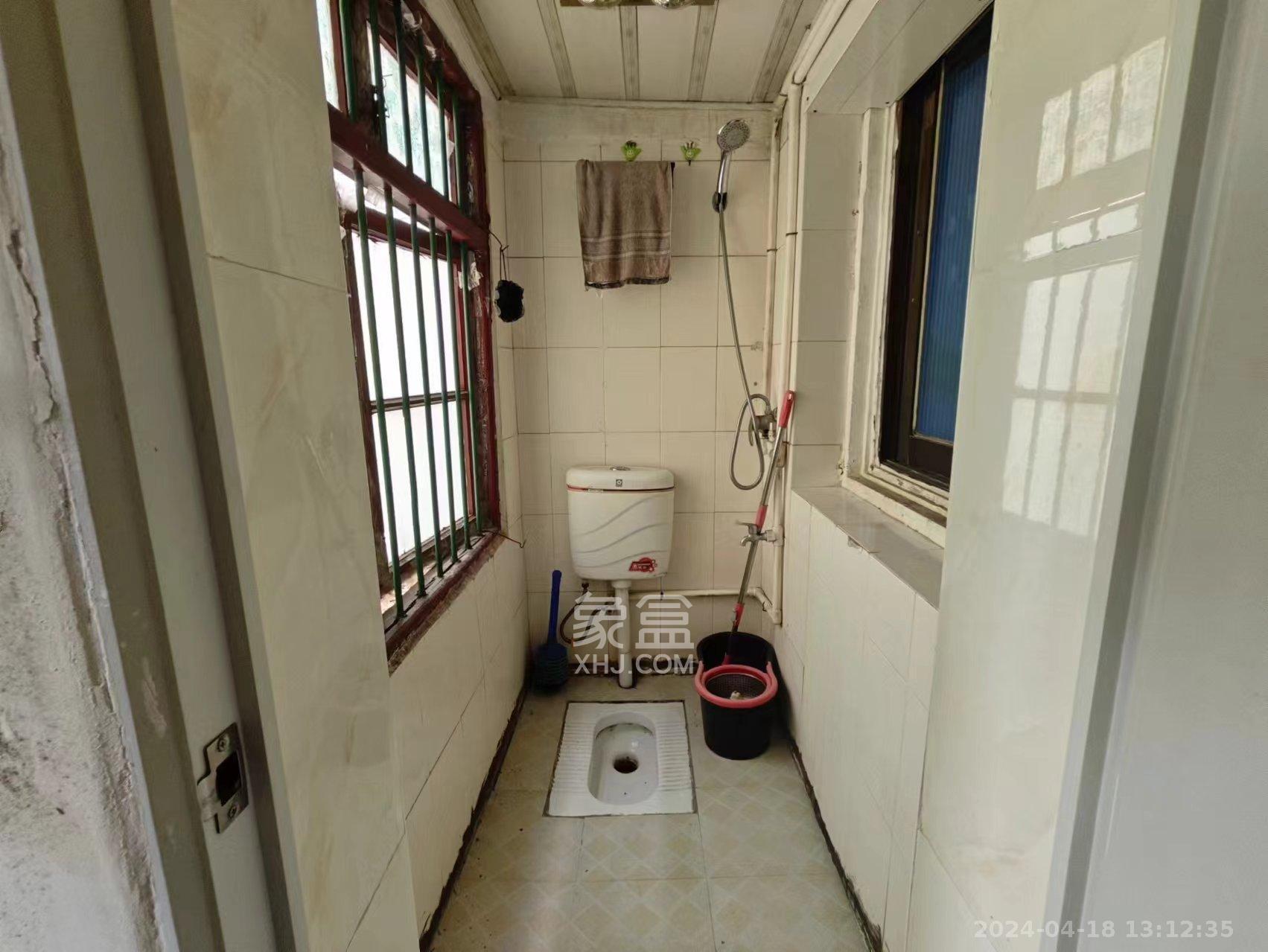 印染厂宿舍 2室1厅1卫 1100.00元/月 印染厂宿舍 2室1厅1卫 1100.00元/月室内图