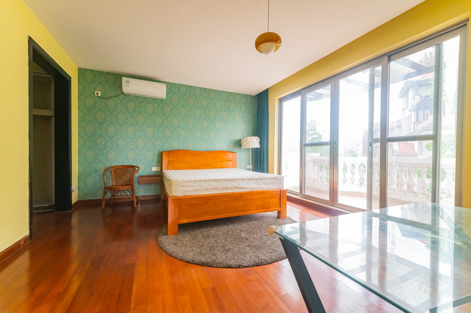 碧桂园威尼斯城 5室3厅3卫 628.8万 碧桂园威尼斯城 5室3厅3卫 628.8万卧室