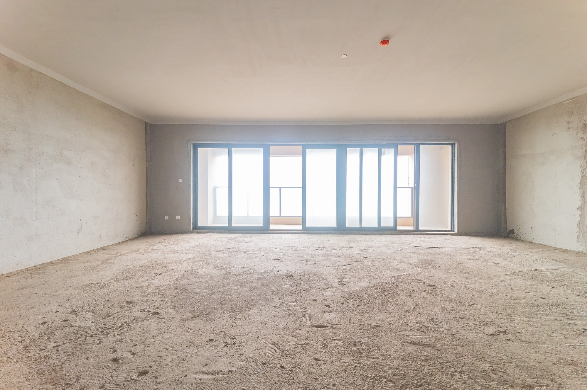 碧桂园威尼斯城  4室2厅3卫    328.98万 碧桂园威尼斯城  4室2厅3卫    328.98万客厅