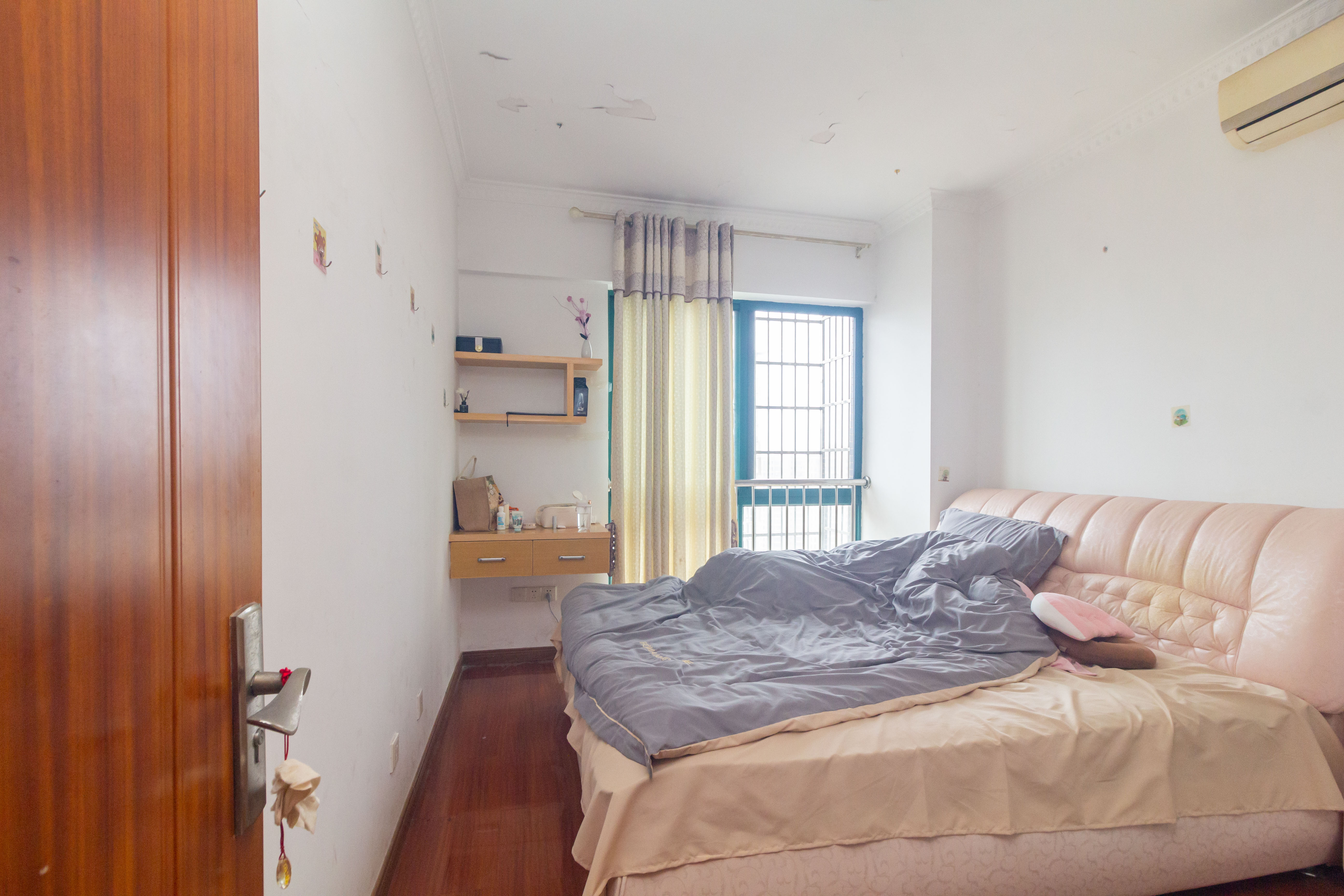 华天LOHO小镇  2室2厅1卫    42.0万 华天LOHO小镇  2室2厅1卫    42.0万卧室