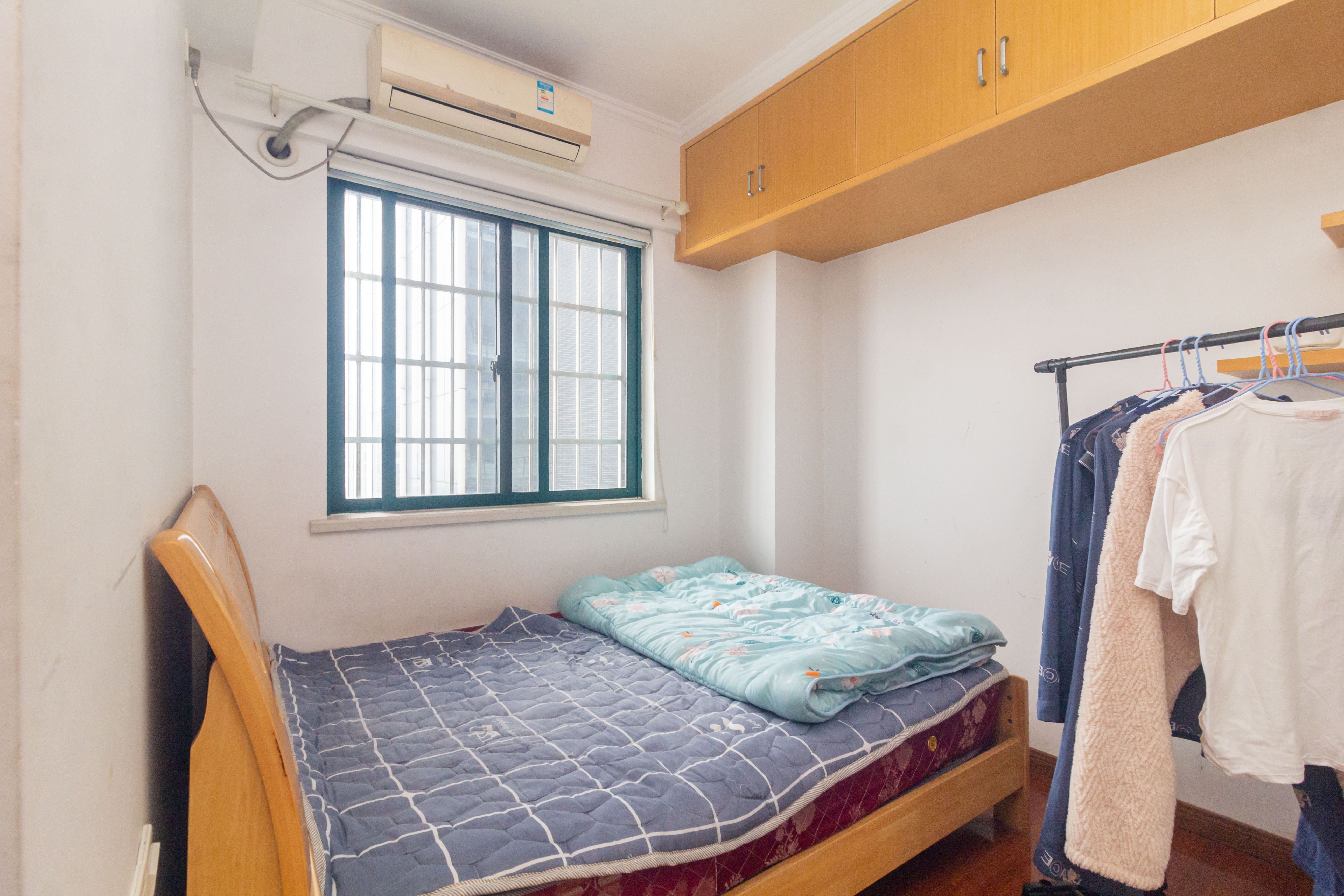 华天LOHO小镇  2室2厅1卫    42.0万 华天LOHO小镇  2室2厅1卫    42.0万卧室