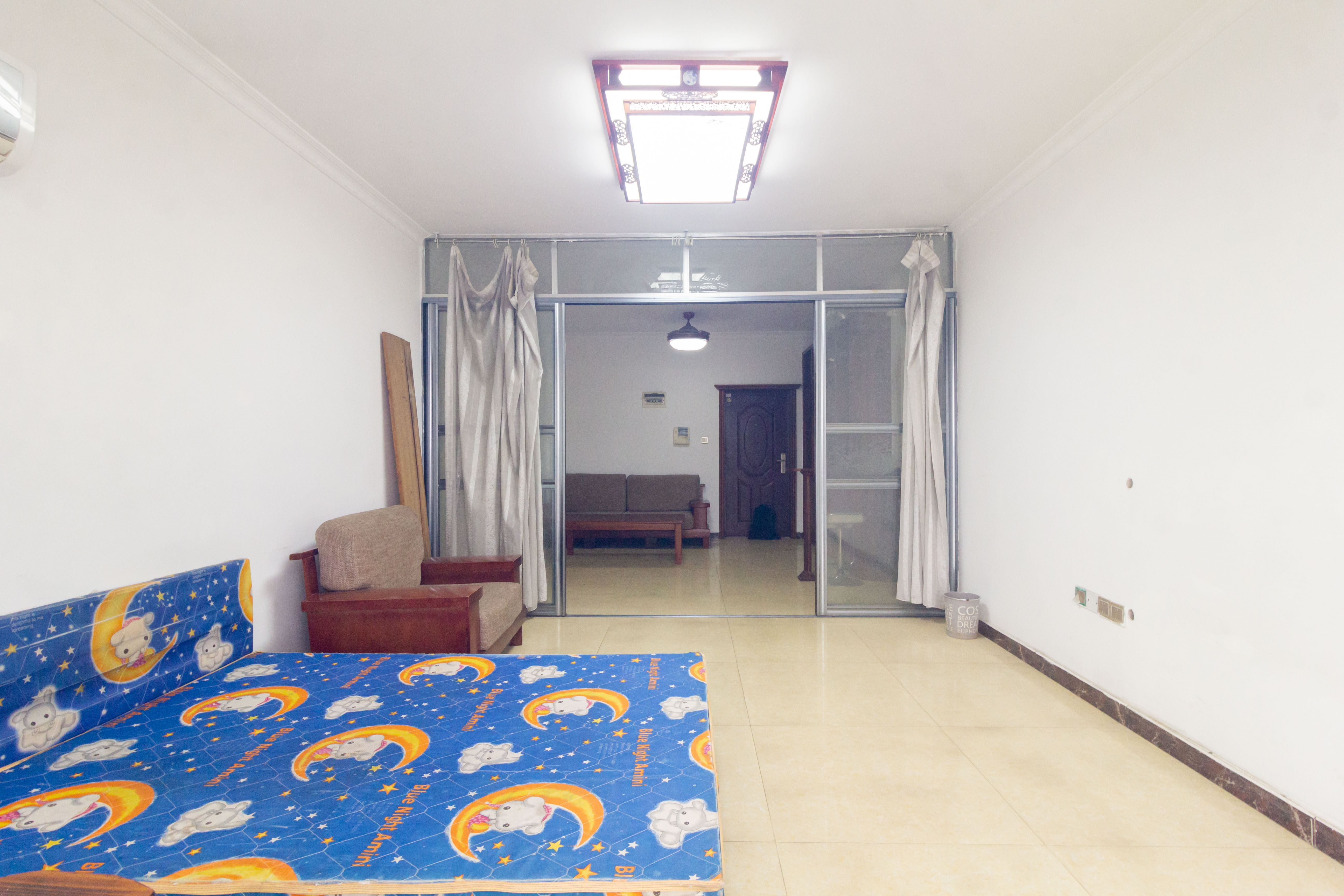 旭辉华庭 3室2厅1卫 82.0万 旭辉华庭 3室2厅1卫 82.0万客厅