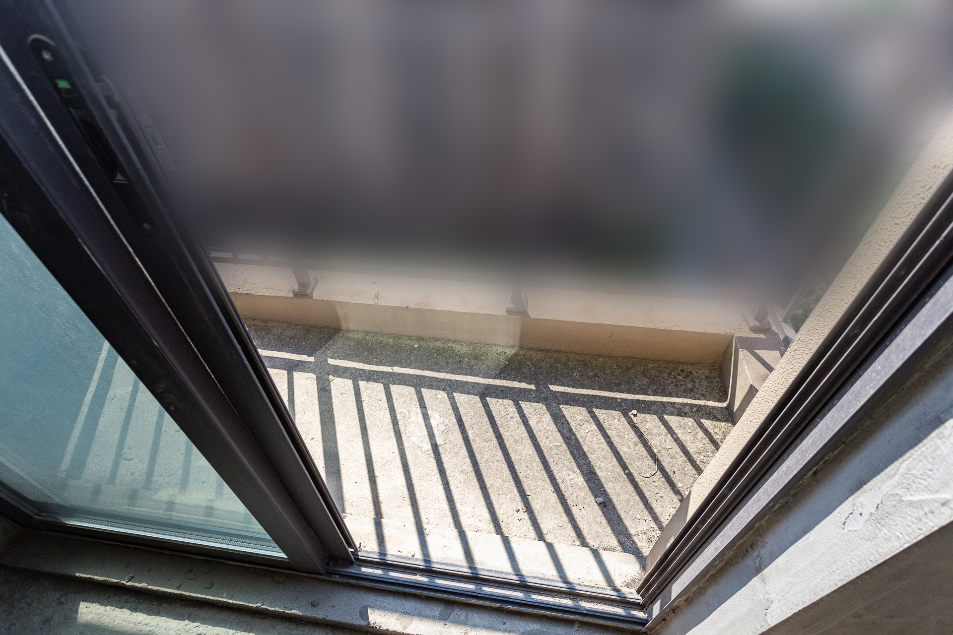 勤诚达境界城  3室2厅2卫    100.0万 勤诚达境界城  3室2厅2卫    100.0万阳台