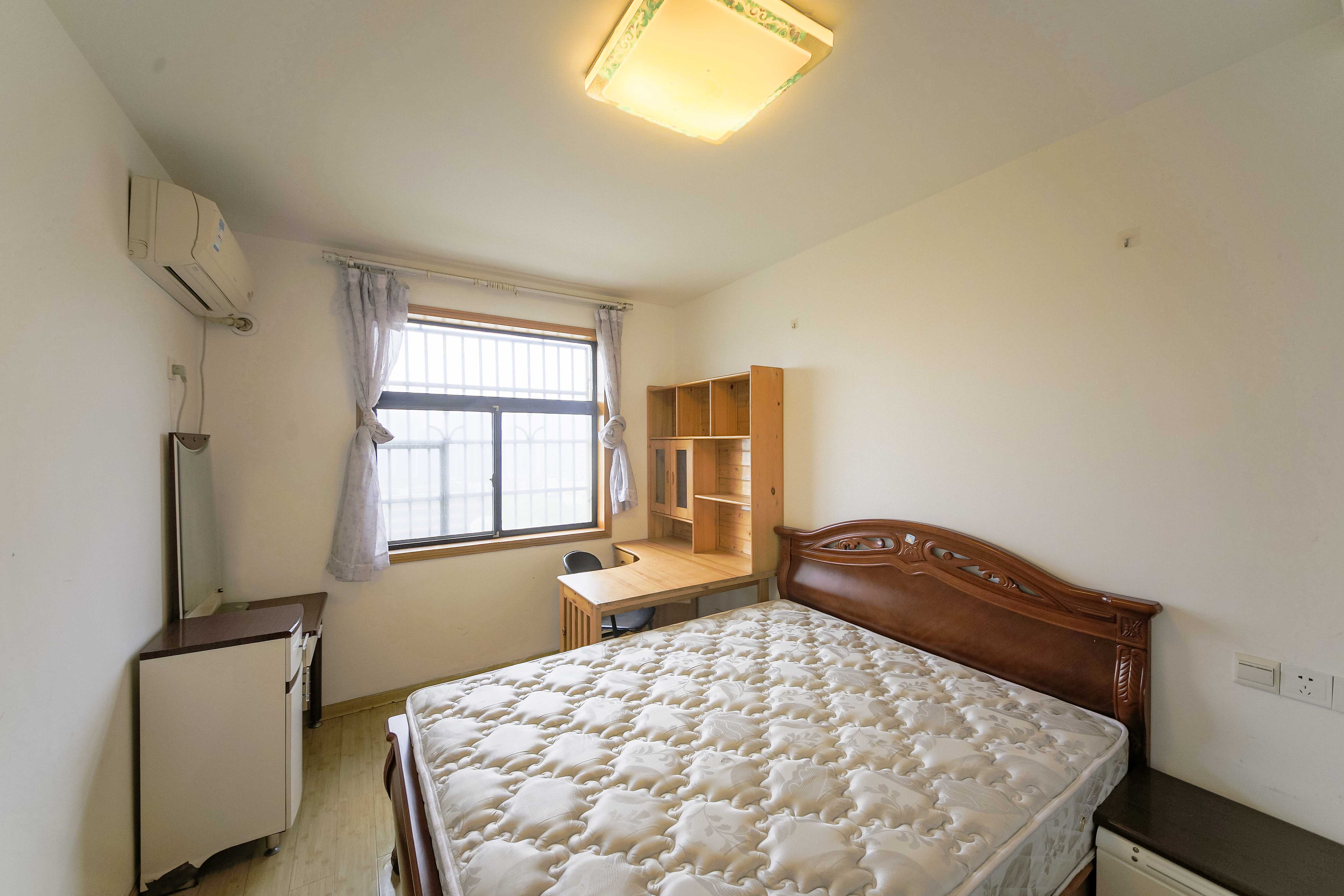 旺坤家园  3室2厅2卫   95.00万卧室