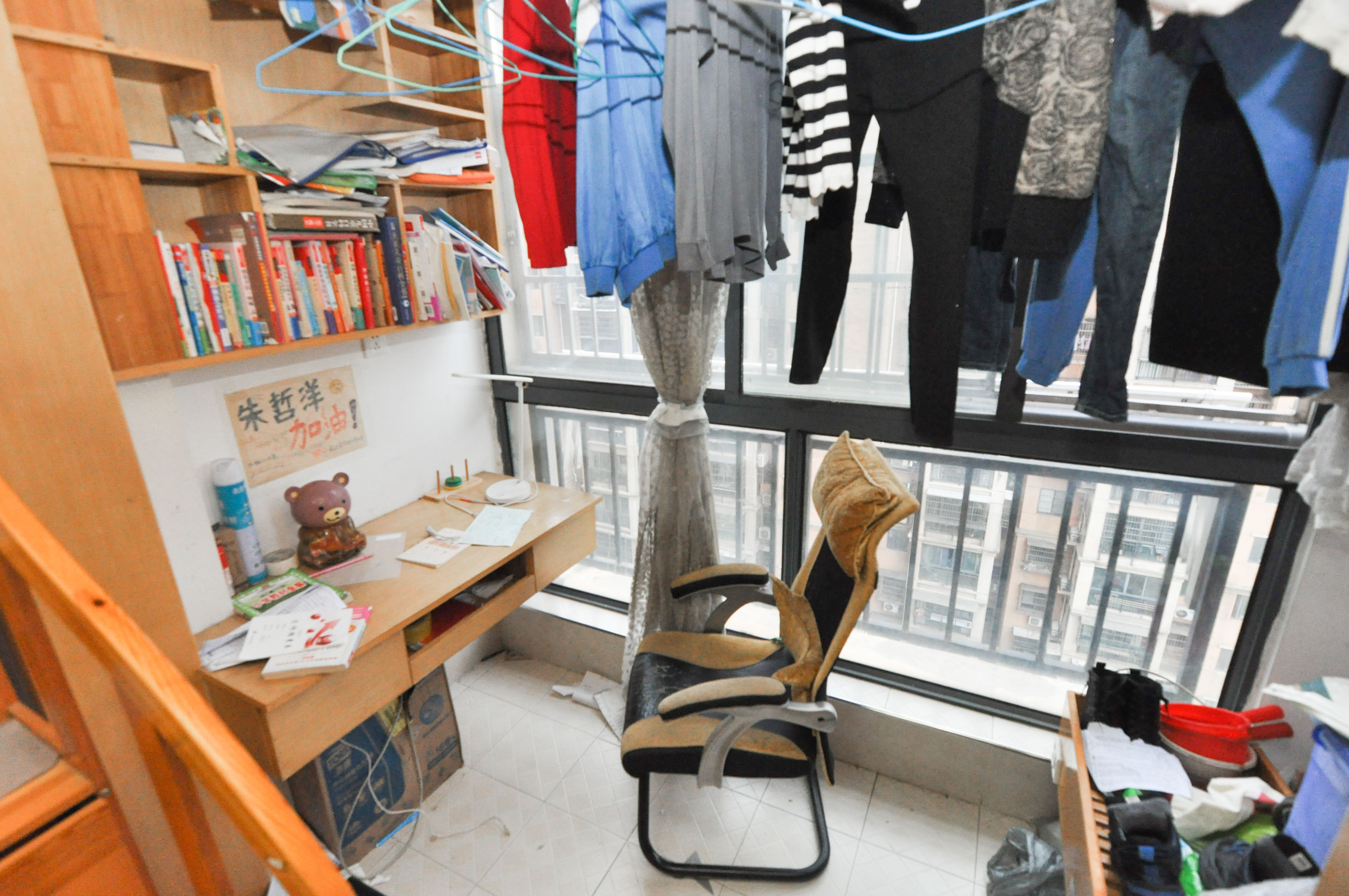 翡翠华庭  2室2厅1卫   58.00万卧室