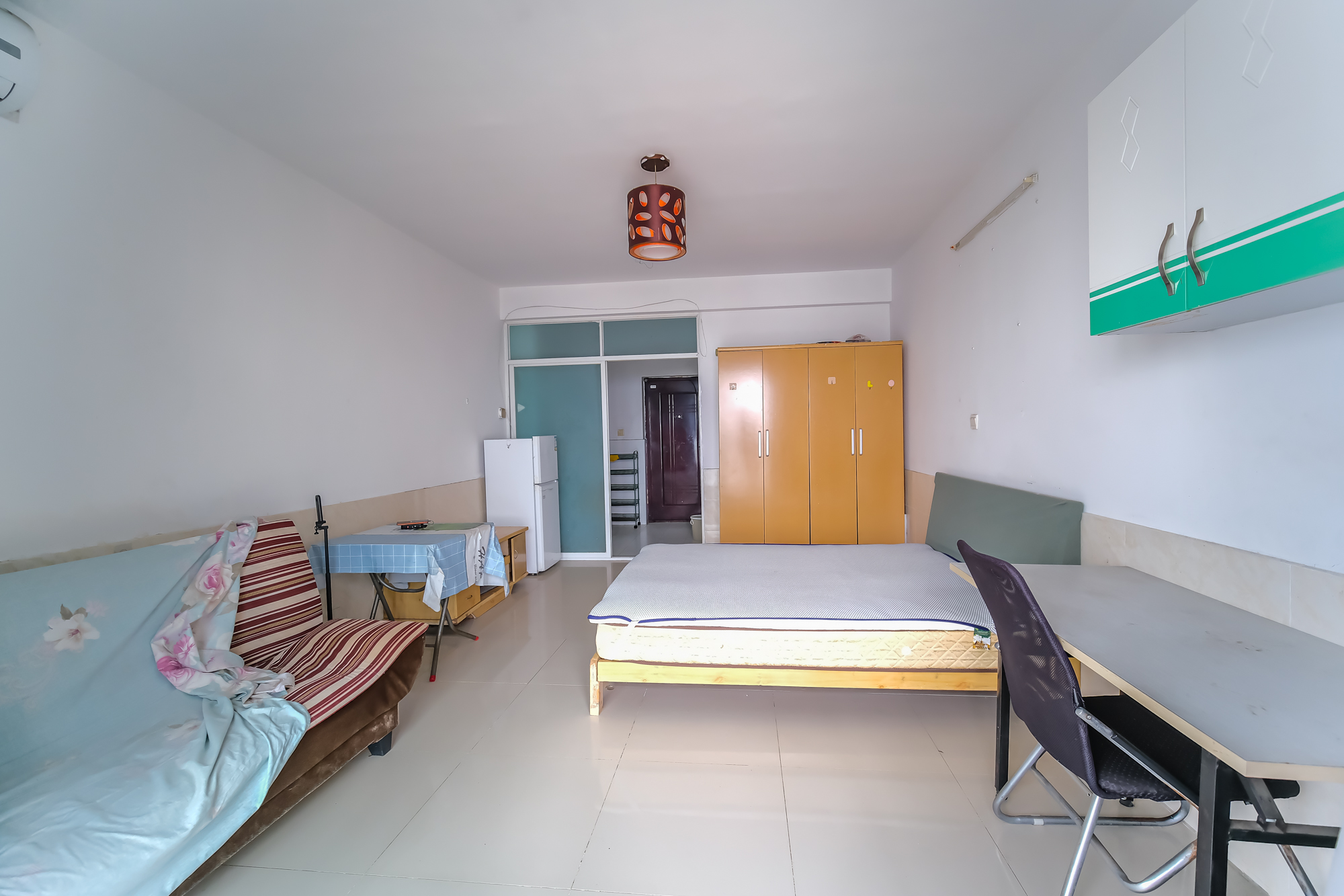 世景华庭 1室1厅1卫 18.0万 世景华庭 1室1厅1卫 18.0万客厅