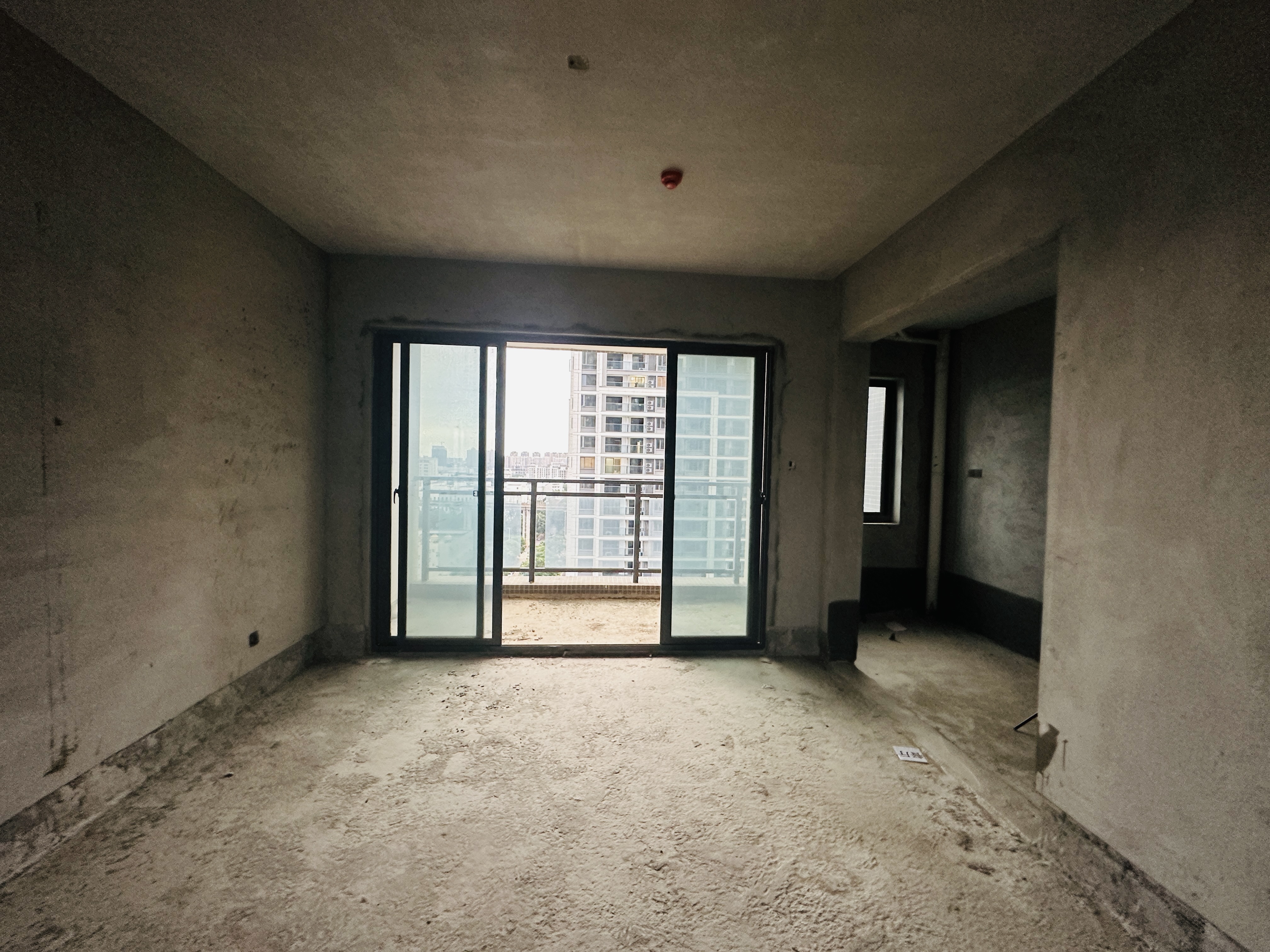 海鑫城一期  3室2厅2卫    182.0万 海鑫城一期  3室2厅2卫    182.0万