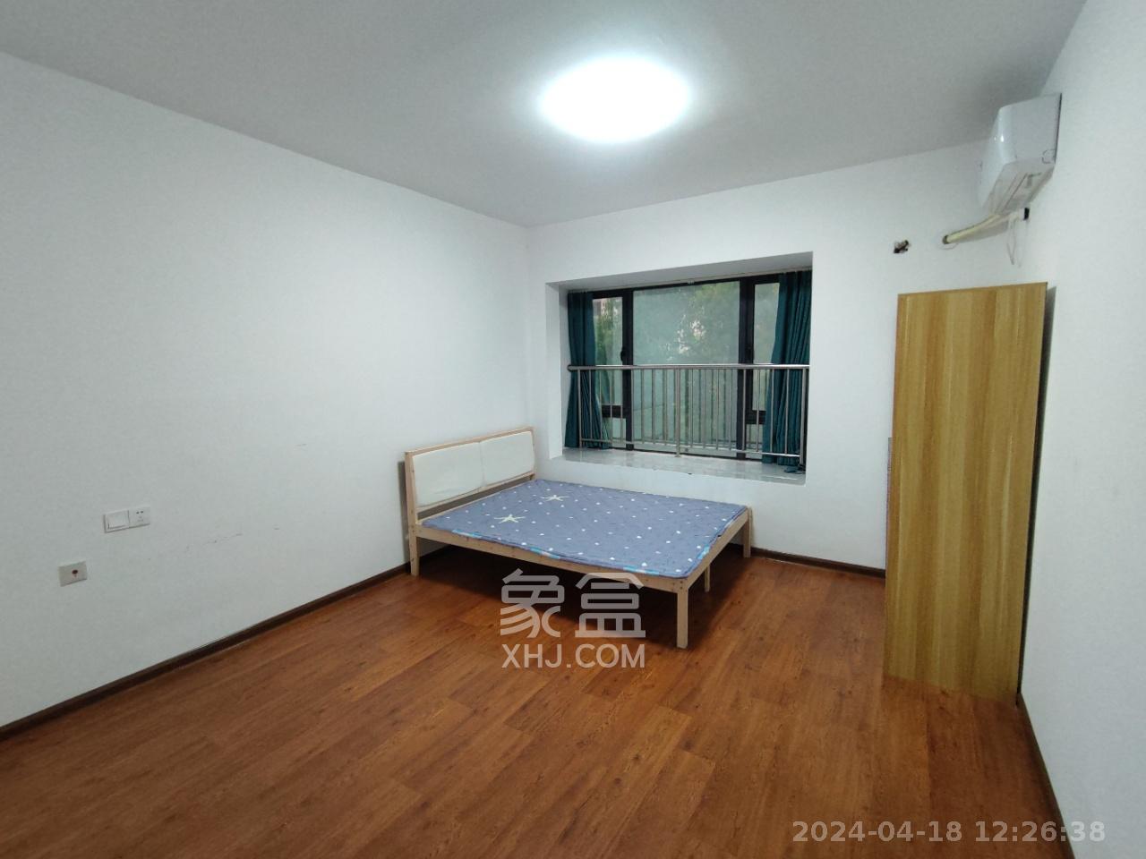 天和家园  3室2厅2卫   2500.00元/月室内图