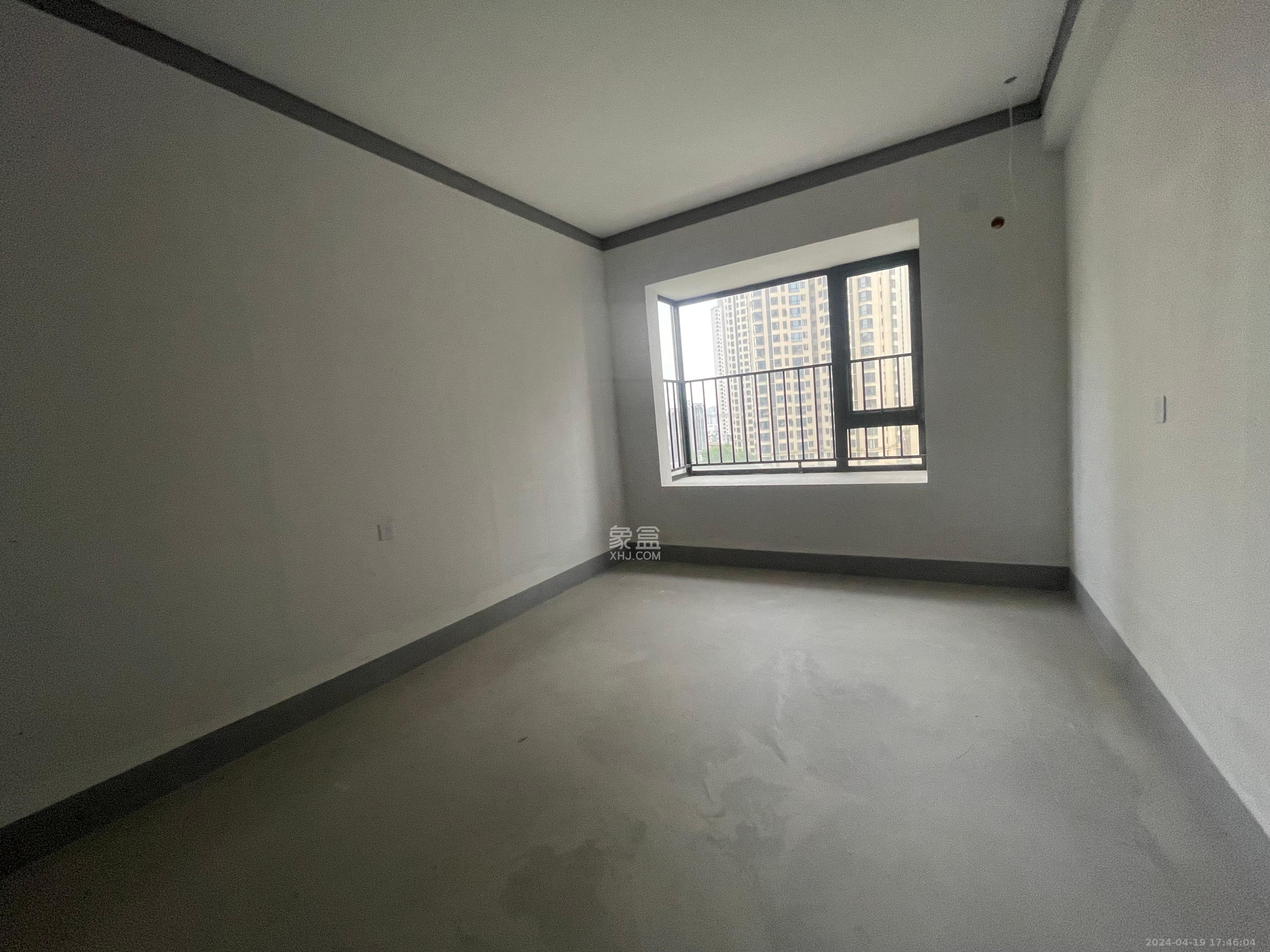 建投象山国际  3室2厅2卫   1300.00元/月室内图