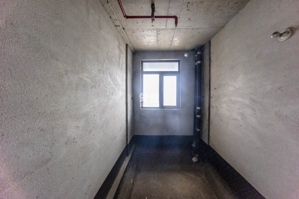 中建江山壹号  5室2厅3卫    520.0万 中建江山壹号  5室2厅3卫    520.0万其他