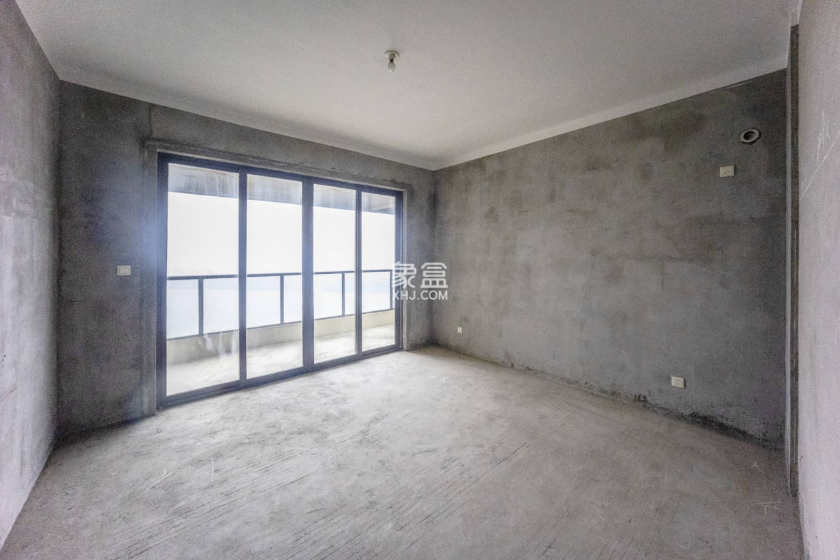 中建江山壹号  5室2厅3卫    520.0万 中建江山壹号  5室2厅3卫    520.0万其他