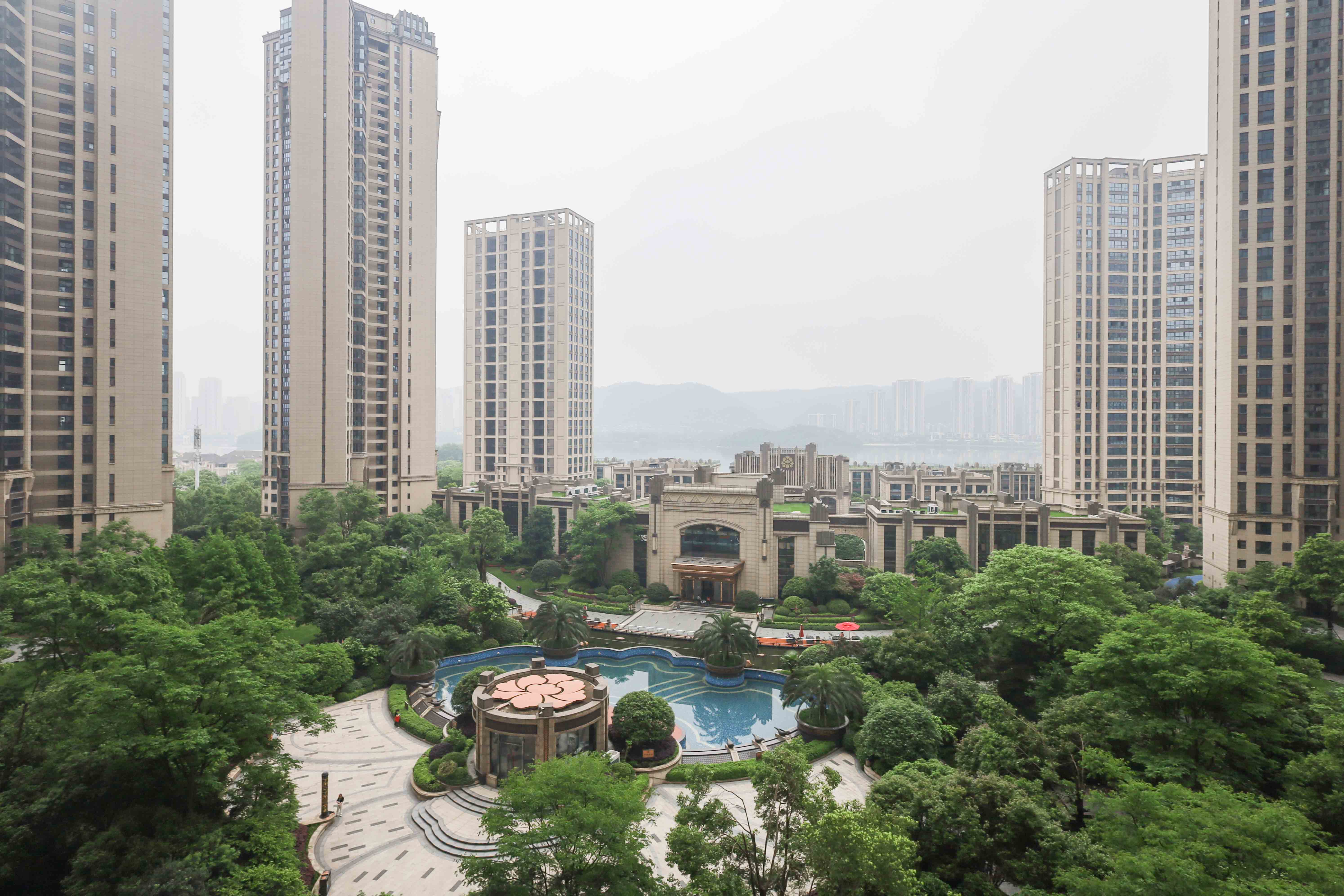 晟通牡丹舸  3室2厅2卫   354.00万阳台