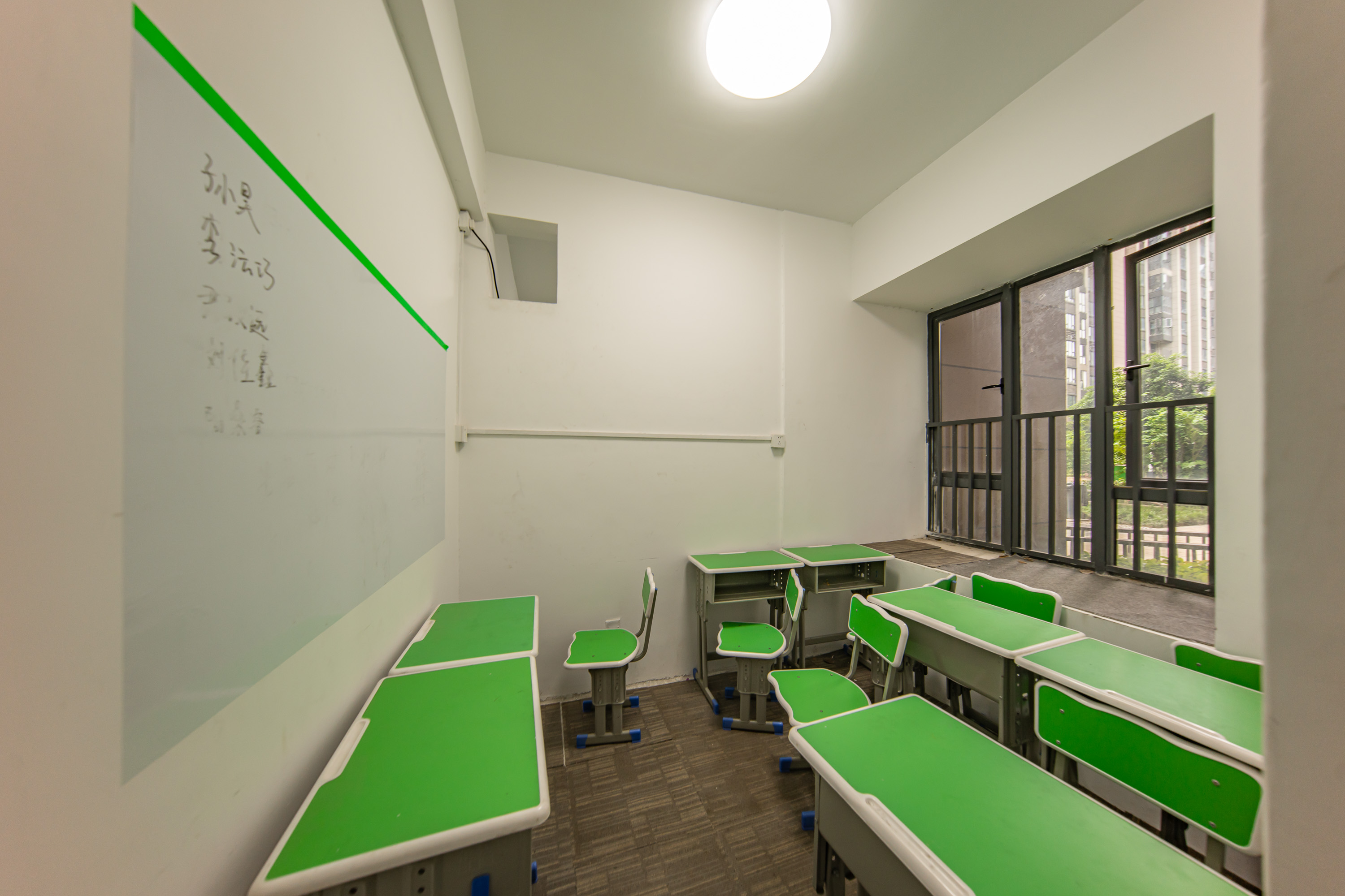 南山十里天池  3室2厅1卫    72.0万 南山十里天池  3室2厅1卫    72.0万卧室