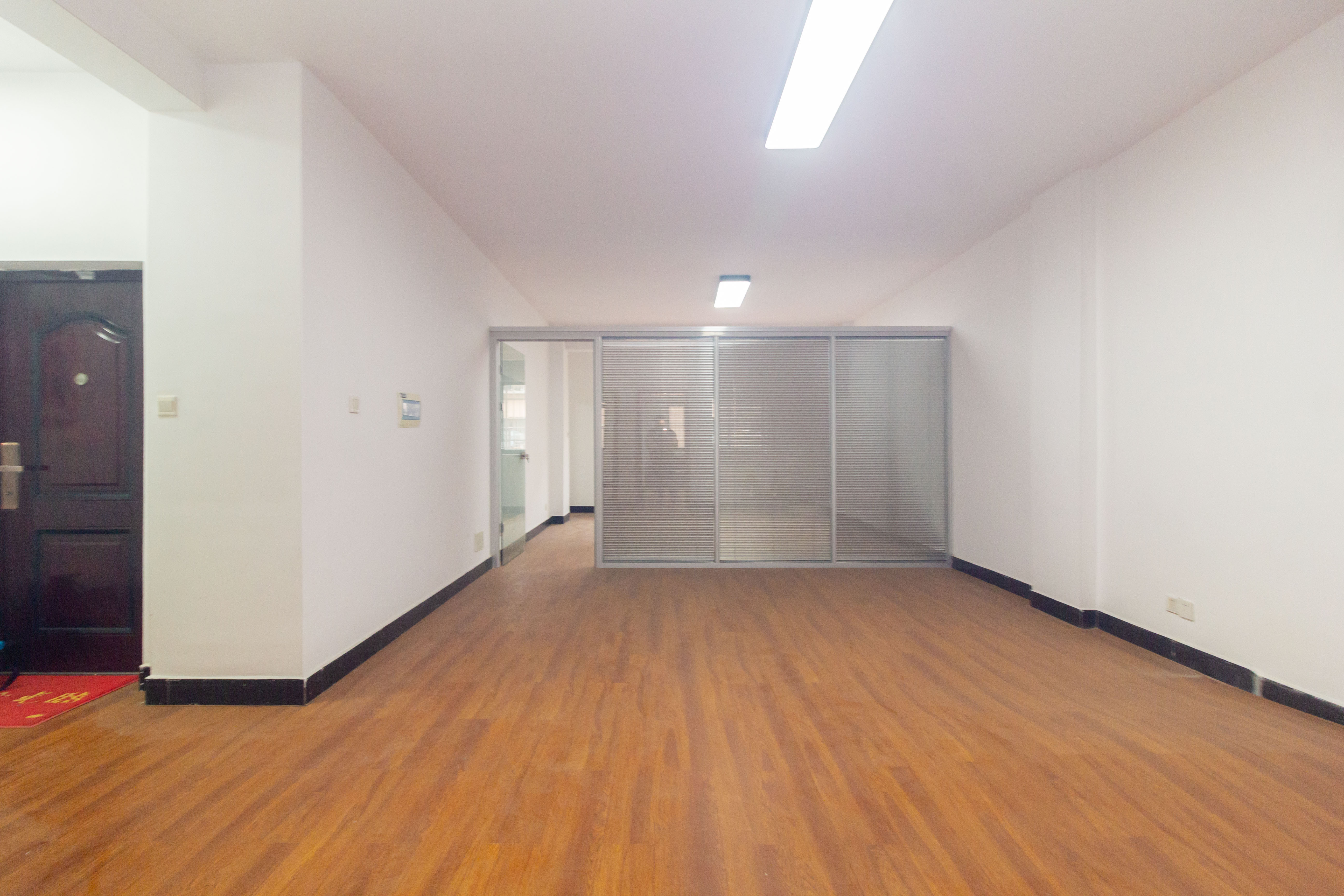 星沙国际物流园/泉星社区 3室2厅2卫 35.0万 星沙国际物流园/泉星社区 3室2厅2卫 35.0万客厅