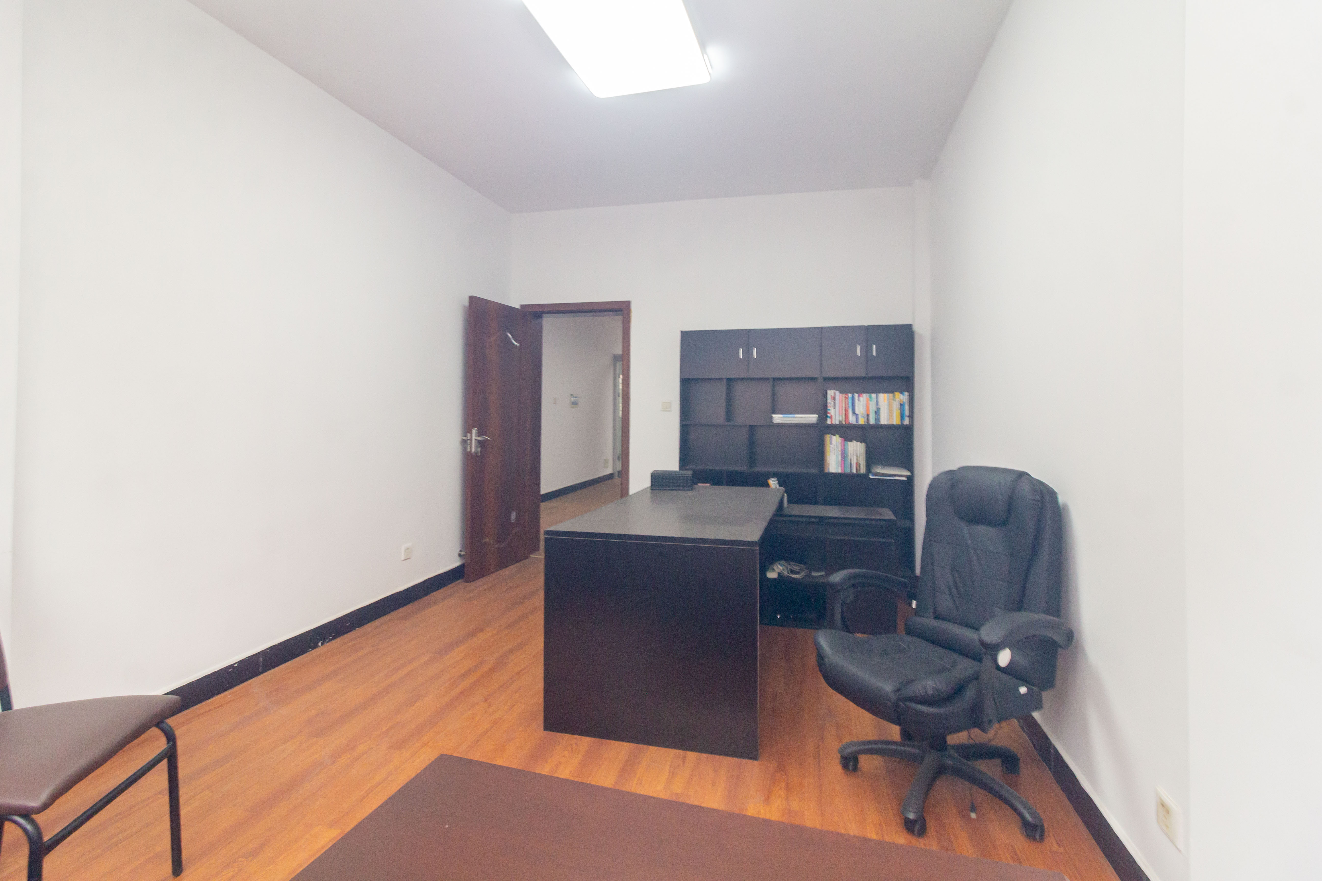 星沙国际物流园/泉星社区 3室2厅2卫 35.0万 星沙国际物流园/泉星社区 3室2厅2卫 35.0万卧室