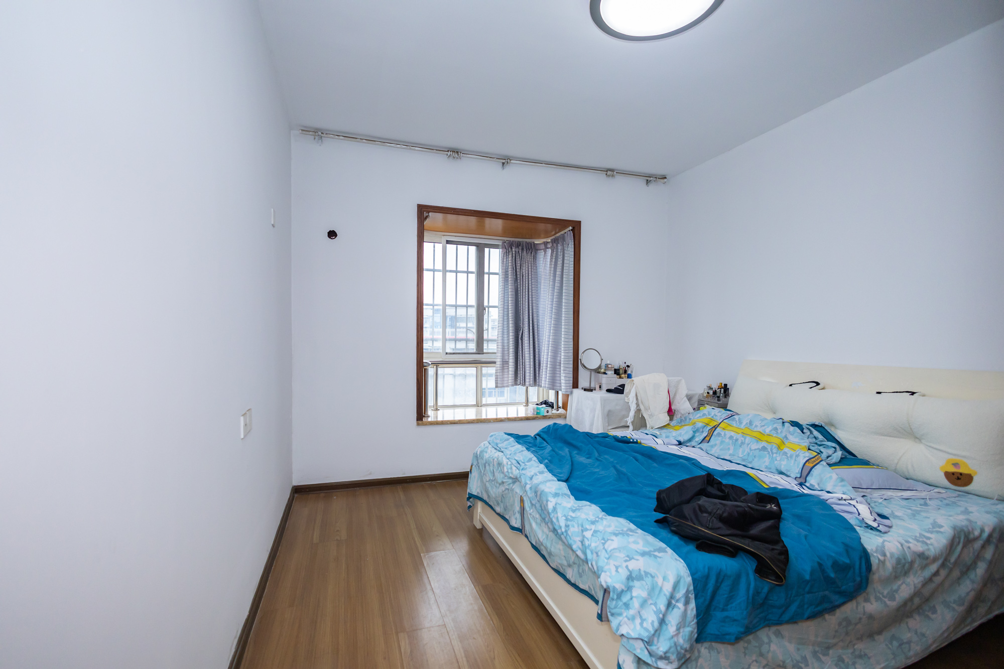 开源鑫阁 4室2厅2卫 68.0万 开源鑫阁 4室2厅2卫 68.0万卧室