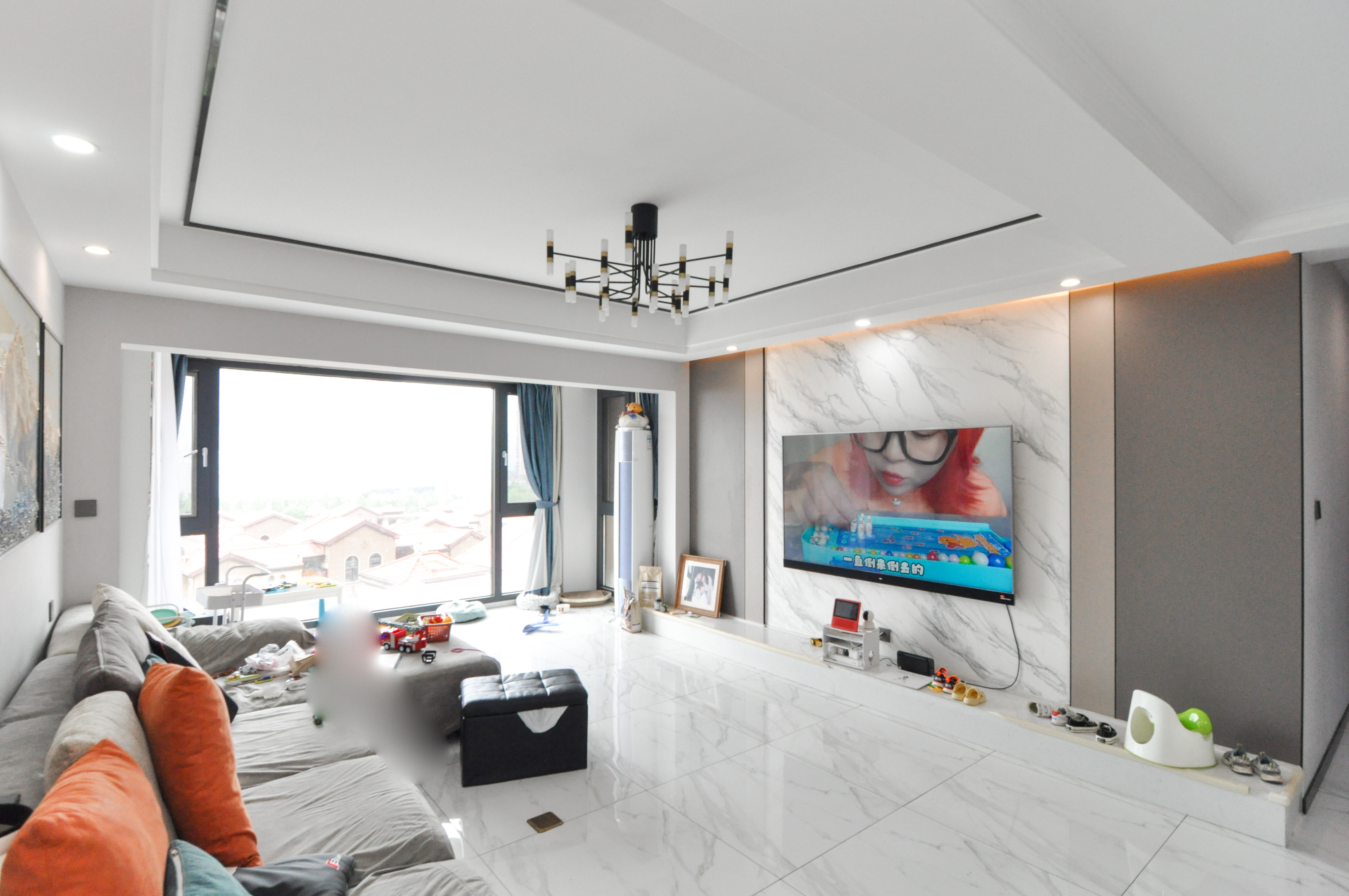 振业城二期  3室2厅2卫    248.0万客厅