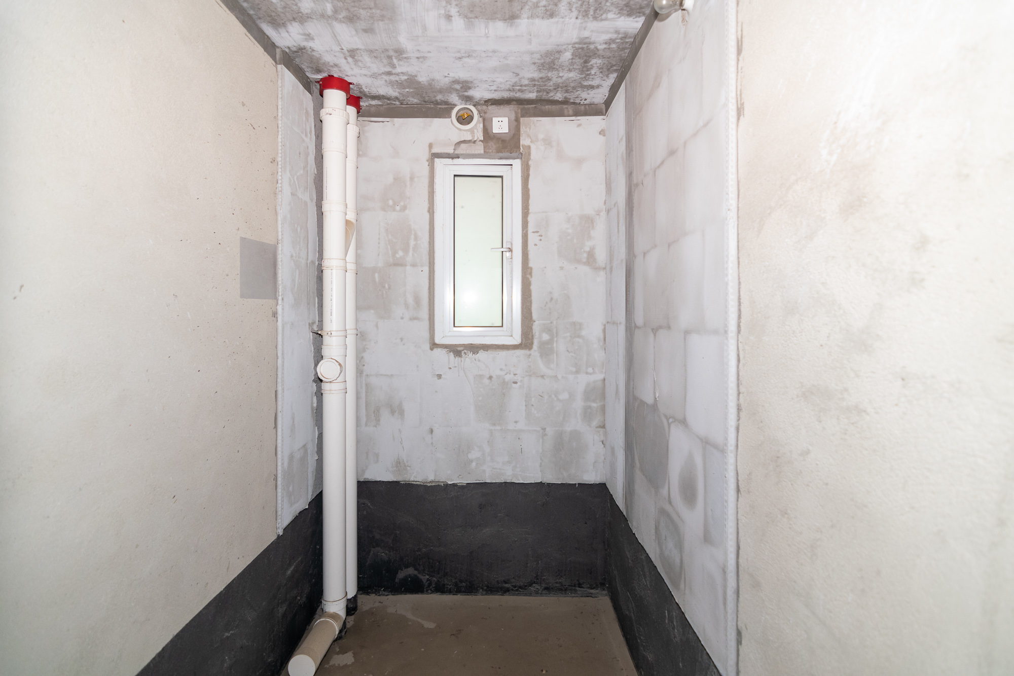 新城国际花都  3室2厅2卫    85.0万卫生间