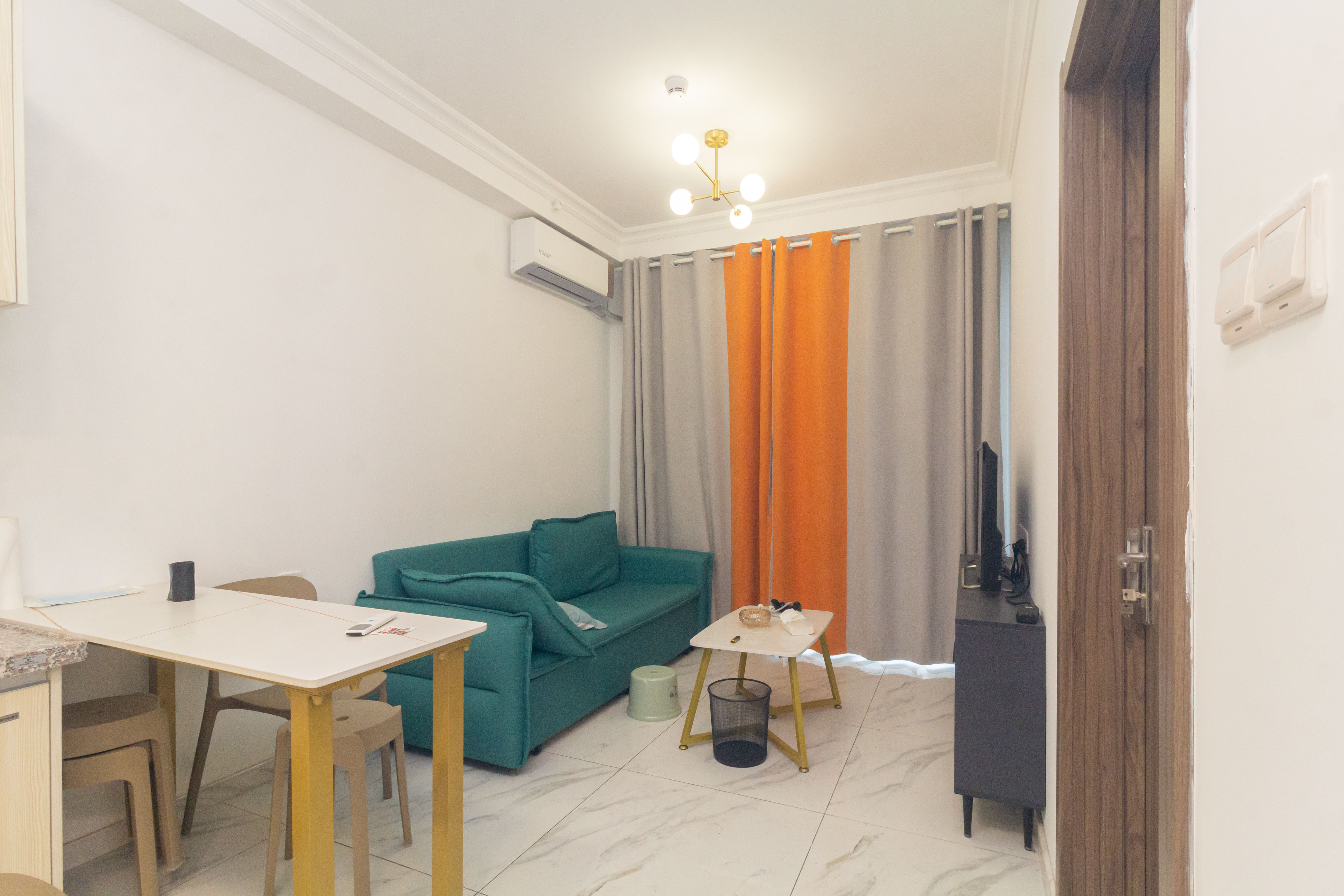 碧桂园星荟  1室1厅1卫    28.0万 碧桂园星荟  1室1厅1卫    28.0万客厅