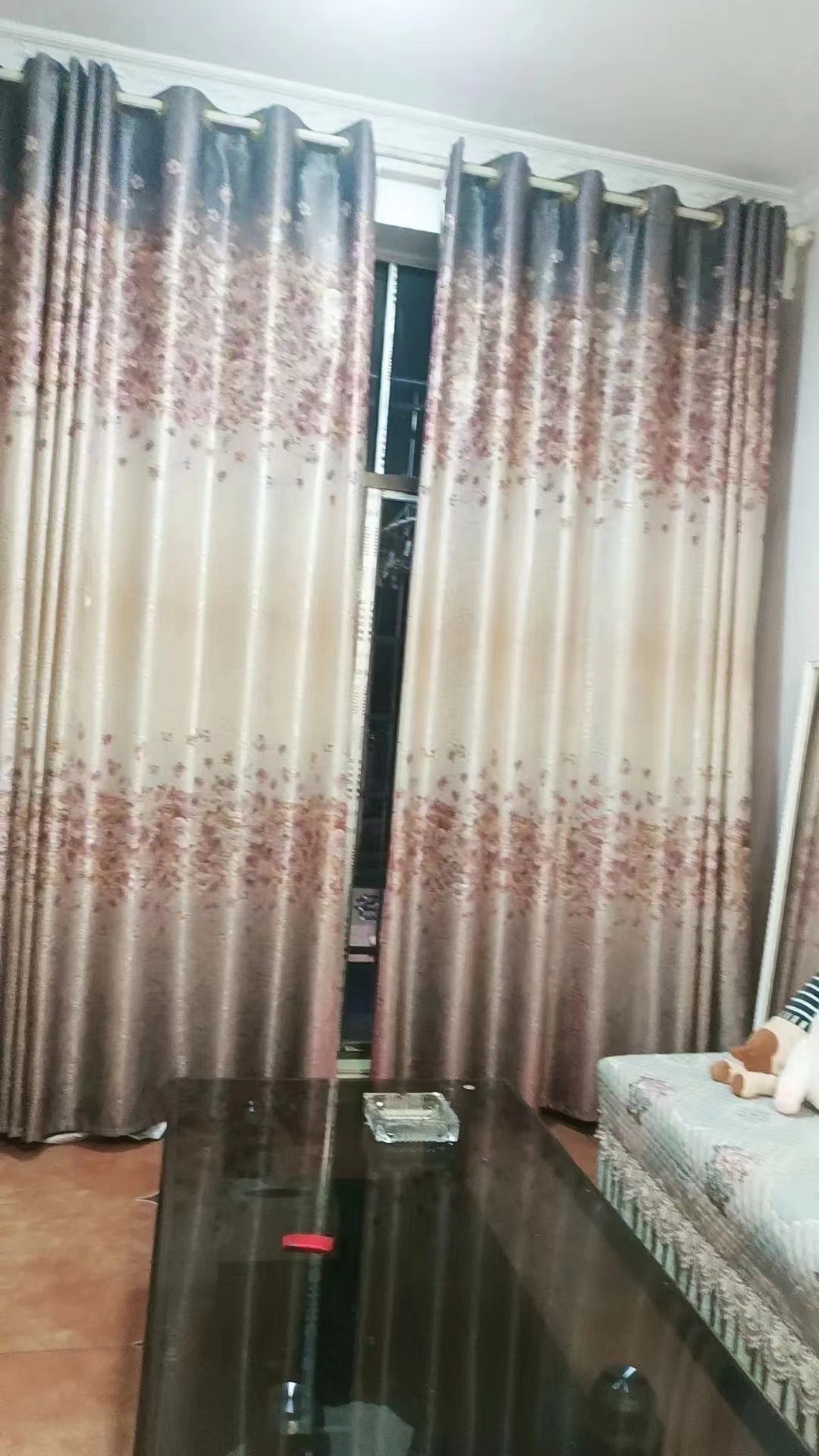 五洲富隆中心 1室1厅1卫 1000.00元/月 五洲富隆中心 1室1厅1卫 1000.00元/月室内图